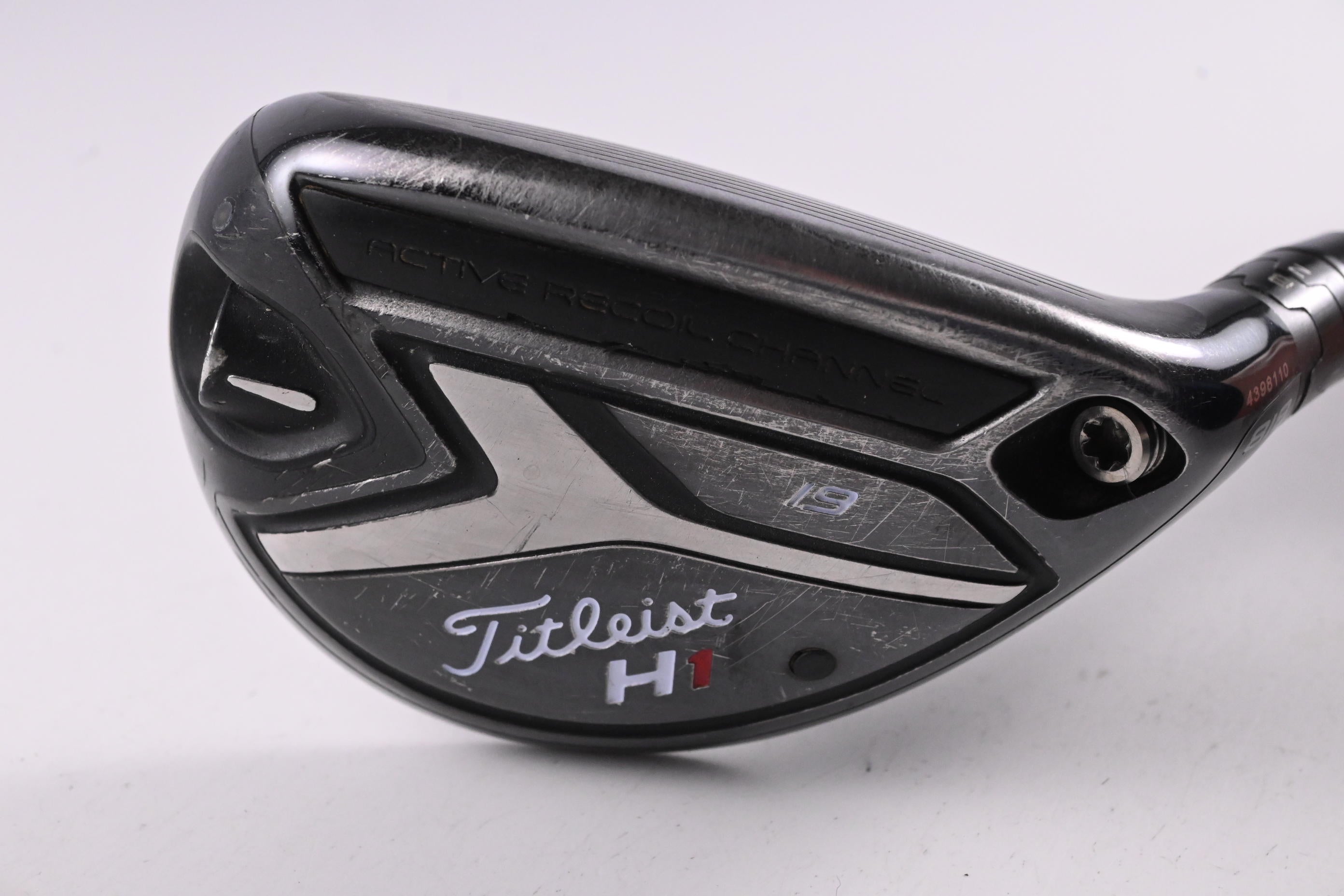 Titleist 818 H1 #3 Hybrid / 19 Degree / Stiff Flex Aldila Rogue MAX 85 Shaft