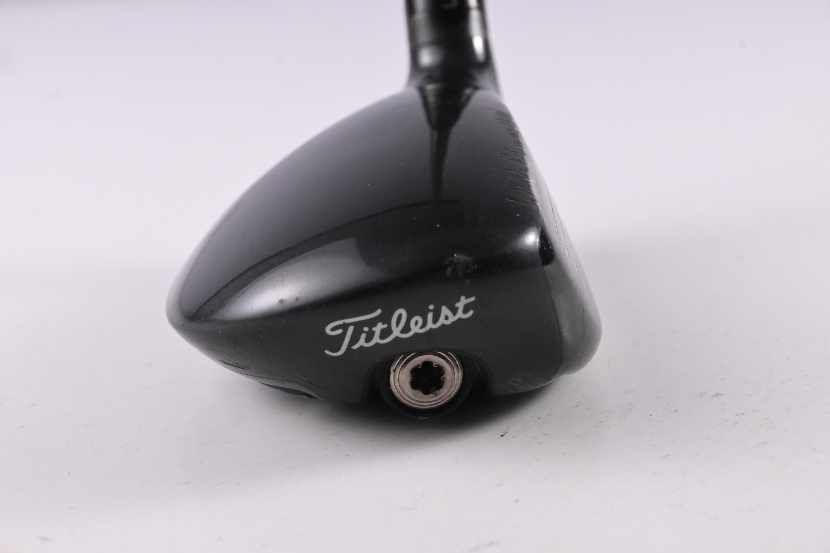 Titleist 818 H1 #3 Hybrid / 19 Degree / Stiff Flex Aldila Rogue MAX 85 Shaft