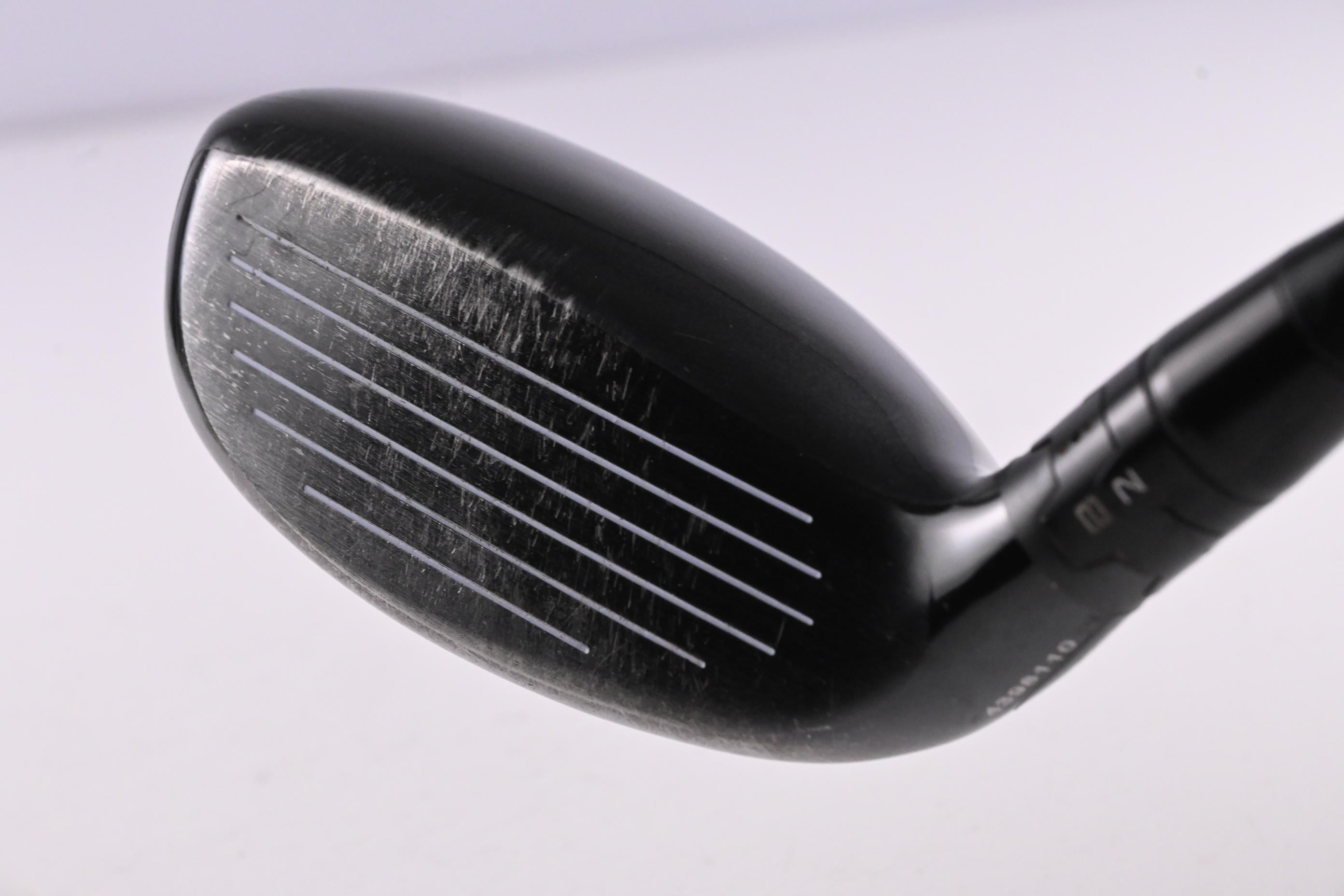 Titleist 818 H1 #3 Hybrid / 19 Degree / Stiff Flex Aldila Rogue MAX 85 Shaft