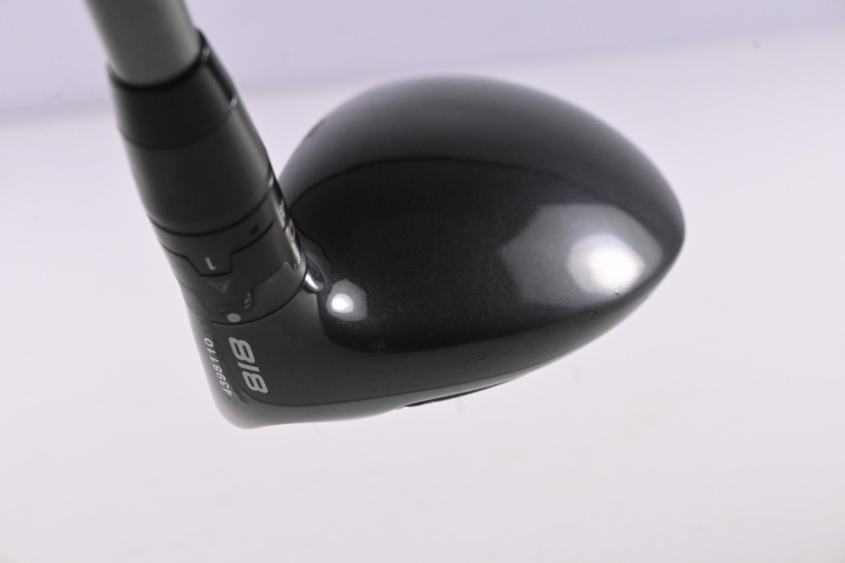 Titleist 818 H1 #3 Hybrid / 19 Degree / Stiff Flex Aldila Rogue MAX 85 Shaft