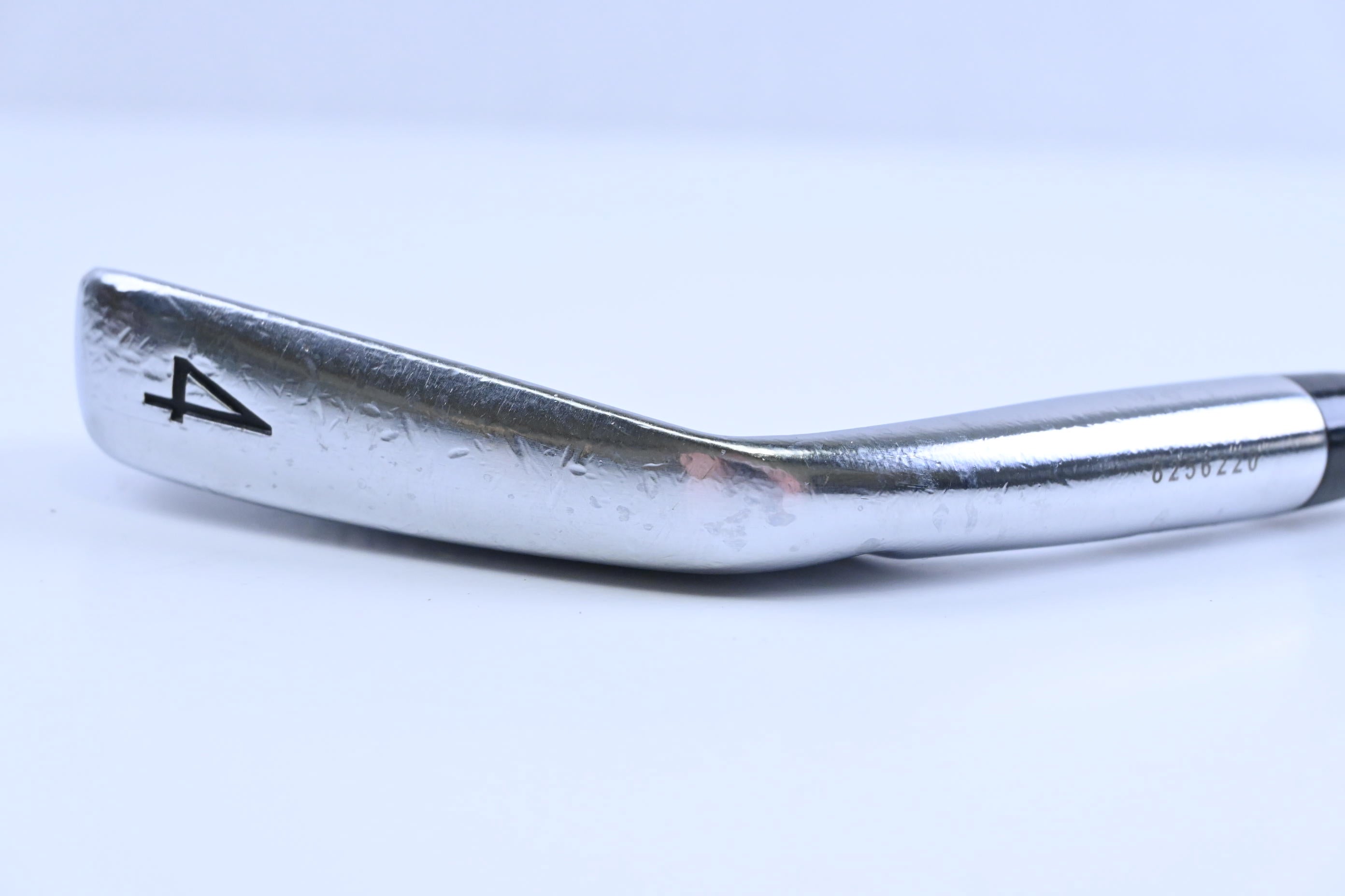 Titleist 620 MB #4 Iron / 24 Degree / Stiff Flex Project X LZ 120 Shaft