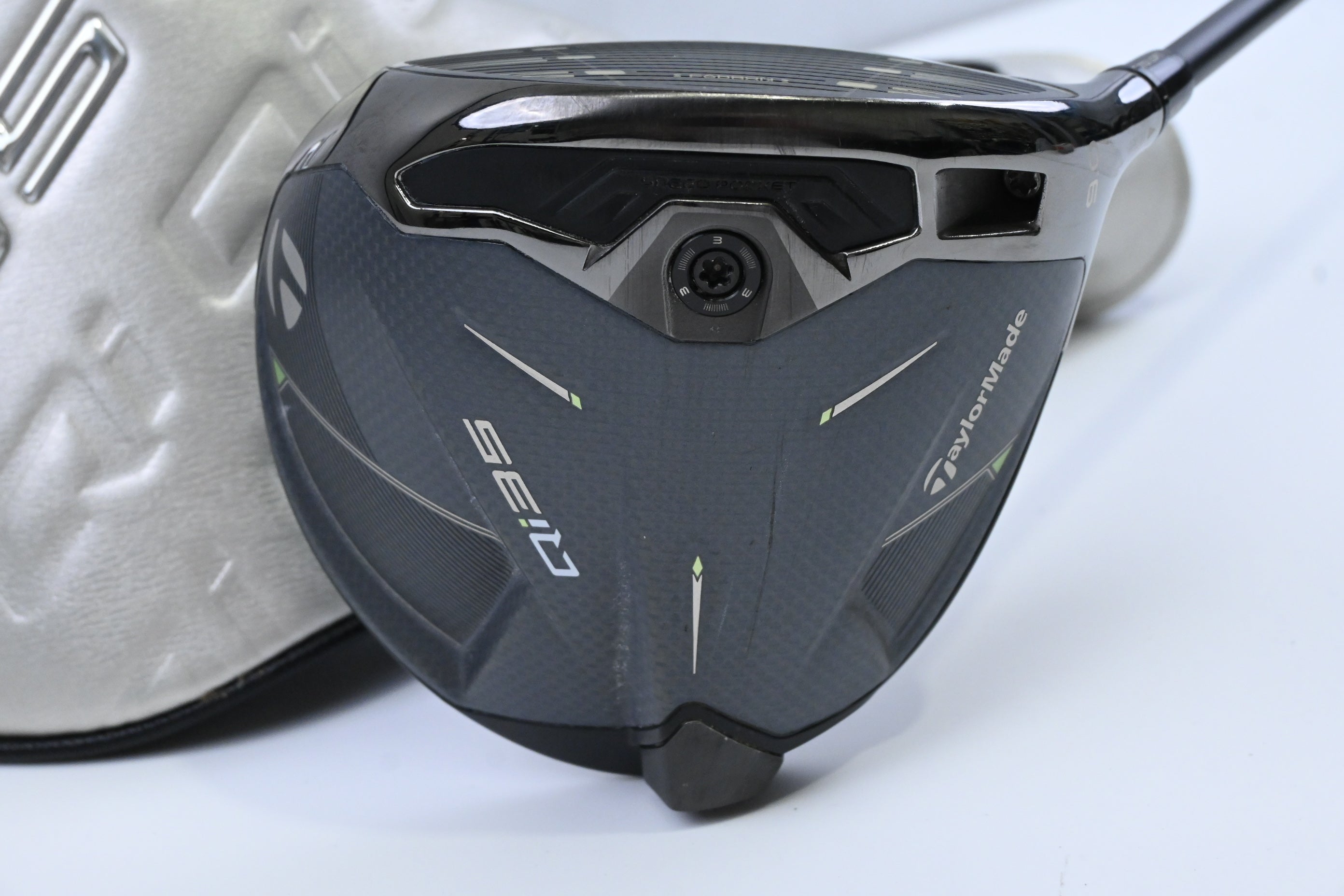 Taylormade Qi35 Driver / 9 Degree / Stiff Flex Fujikura Ventus Blue 5 Shaft