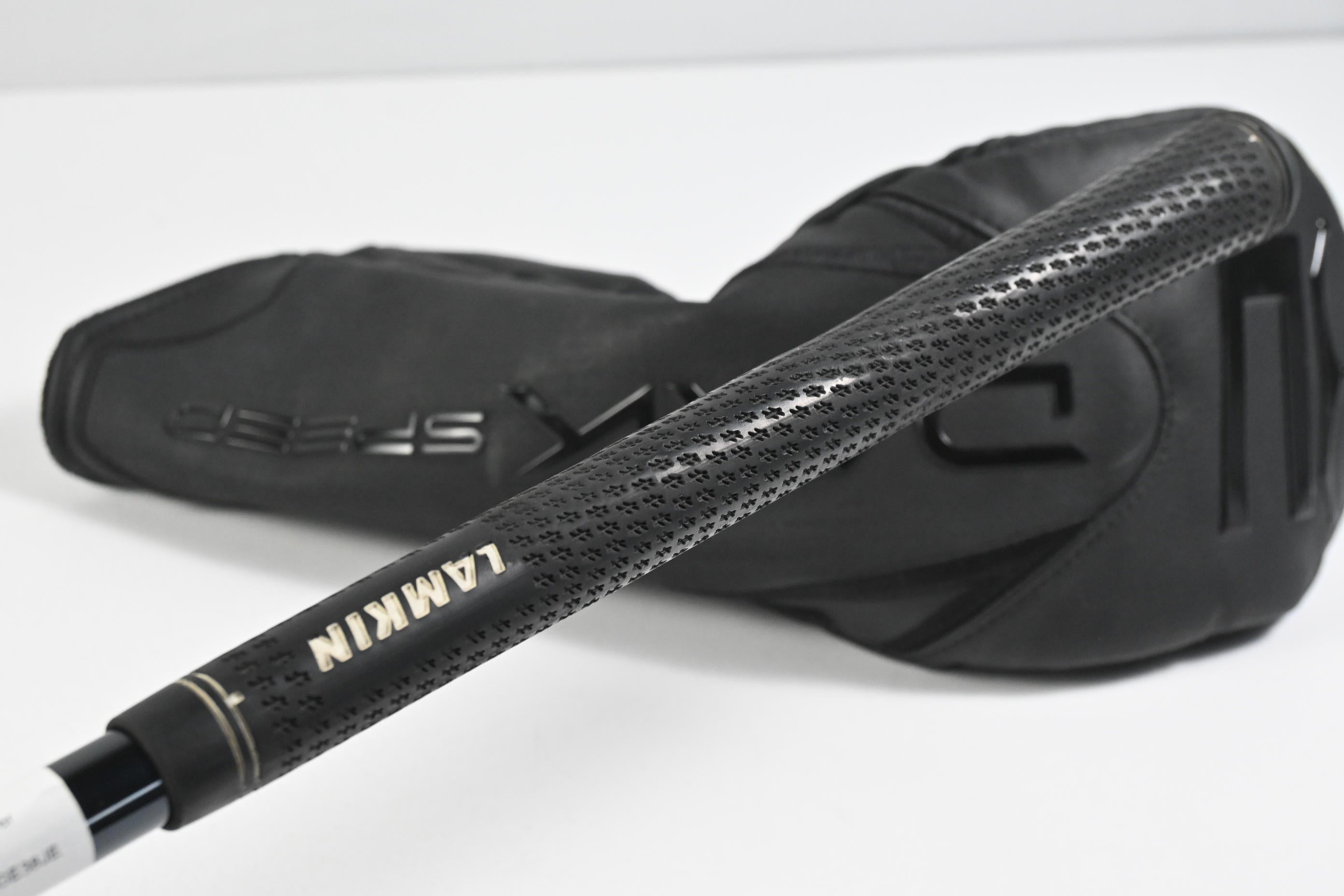 Cobra Darkspeed LS Driver / 9 Degree / Stiff Flex UST Mamiya LINQ White 6 Shaft