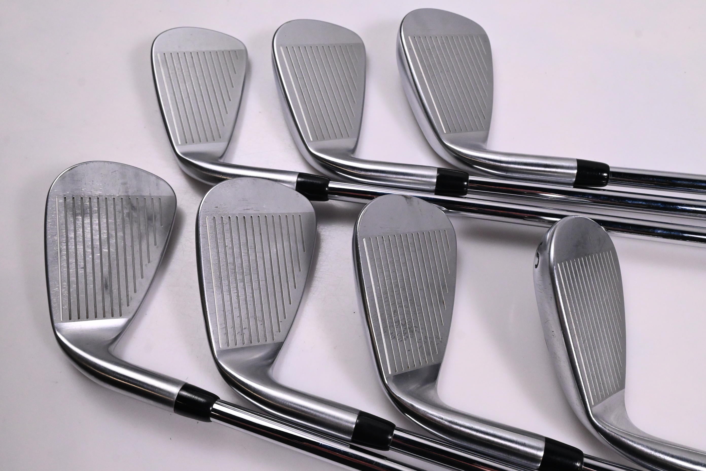 PXG 0311 XP Gen7 Irons / 6-PW+GW+SW / Regular Flex N.S.Pro Zelos 7 Shafts