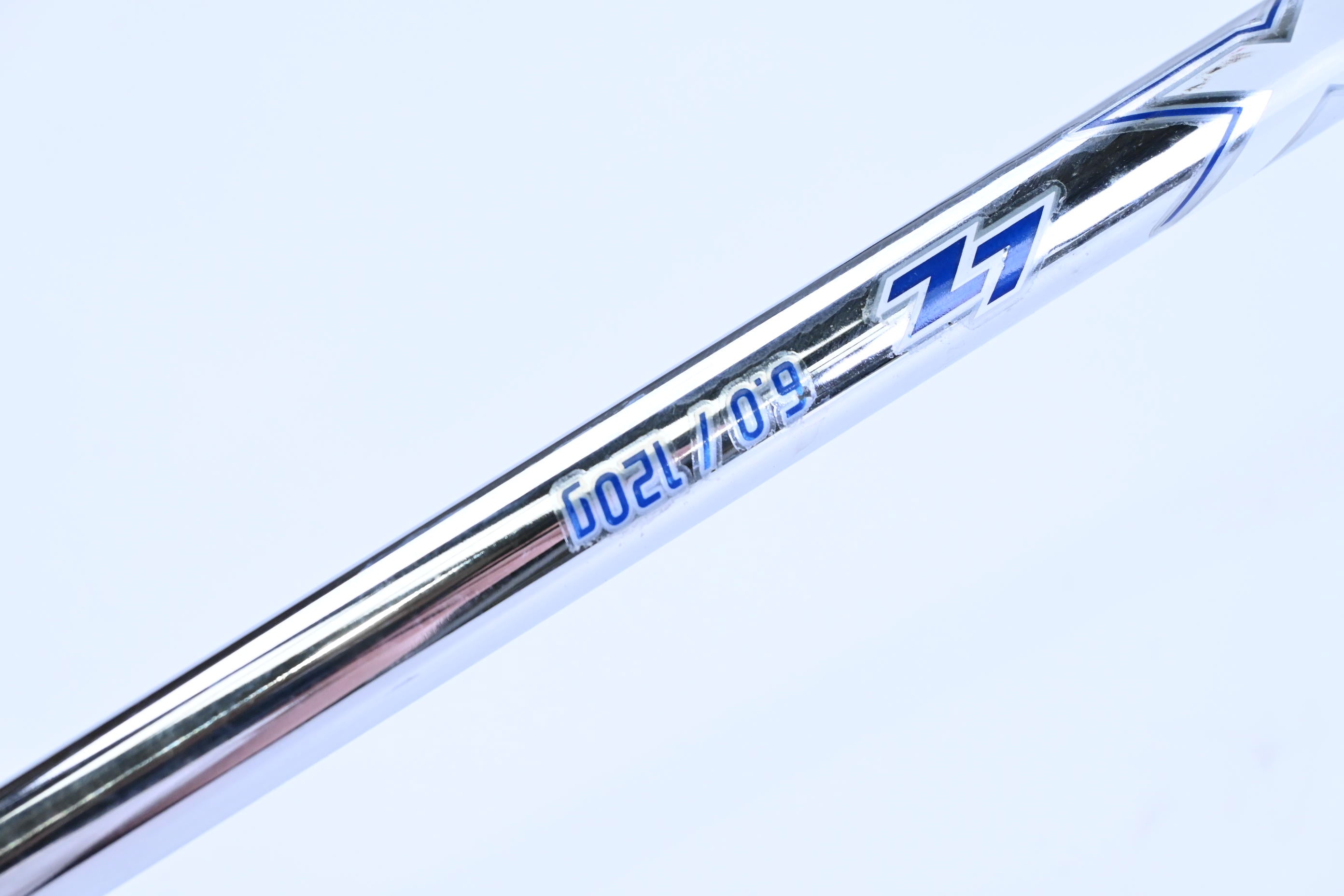 Titleist 620 MB #4 Iron / 24 Degree / Stiff Flex Project X LZ 120 Shaft