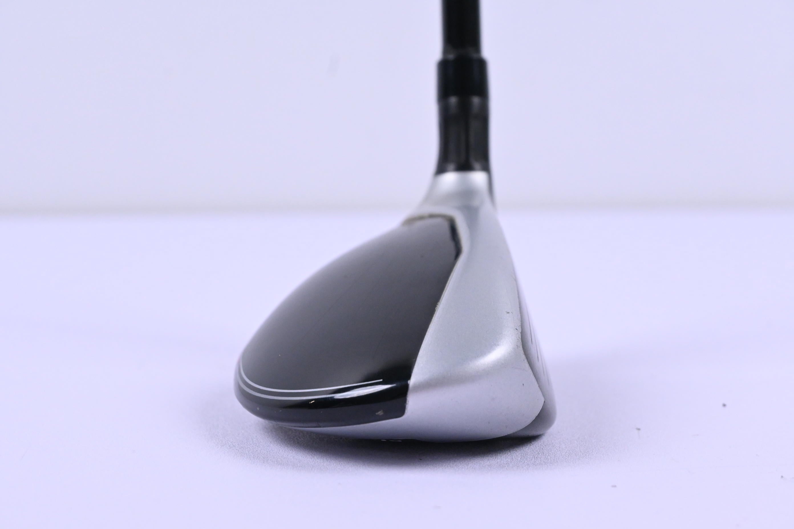 Taylormade M4 #3 Hybrid / 19 Degree / Stiff Flex Fujikura Atmos Red 7 Shaft