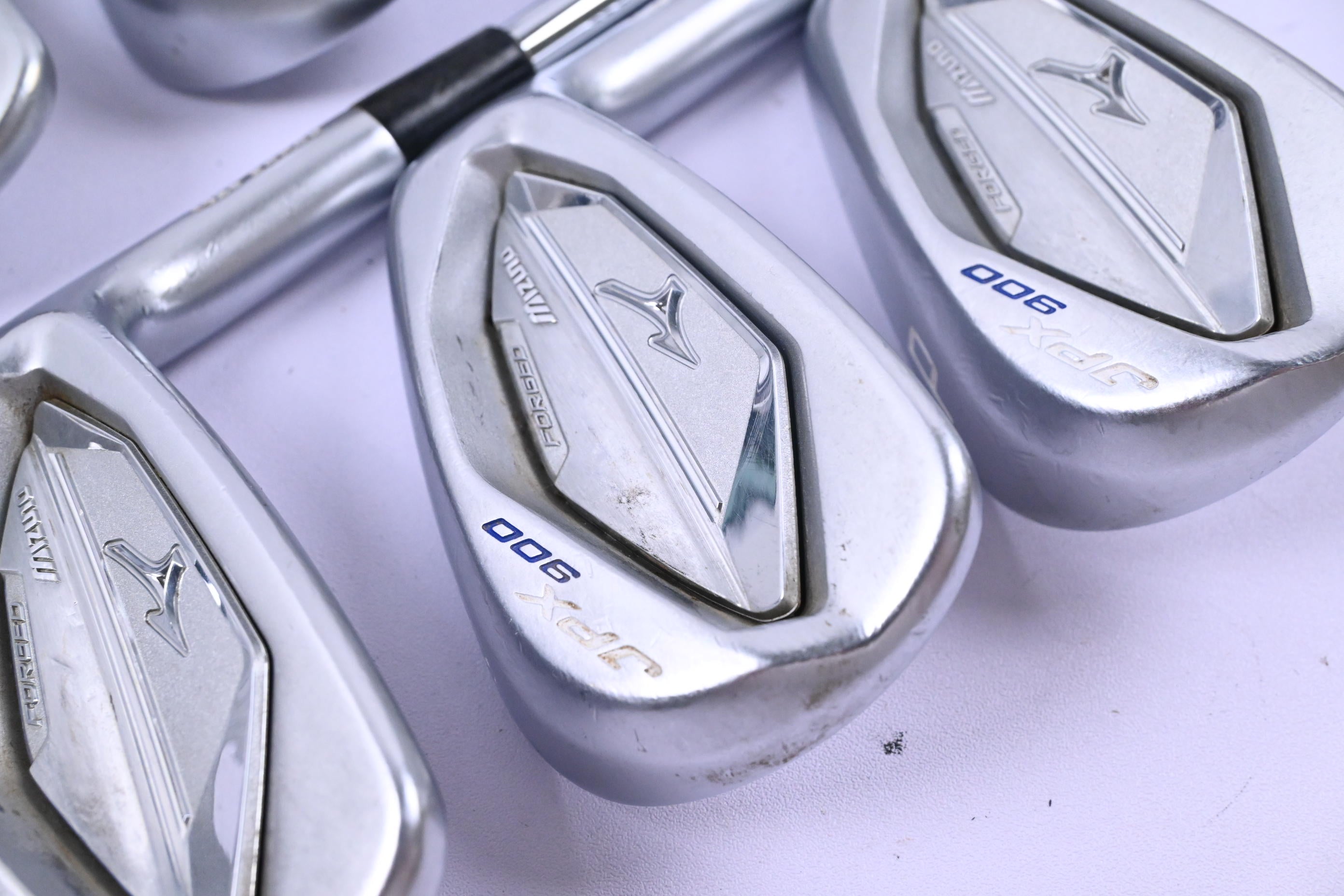 Mizuno JPX 900 Forged Irons / 5-PW / Regular Flex True Temper XP 115 Shafts