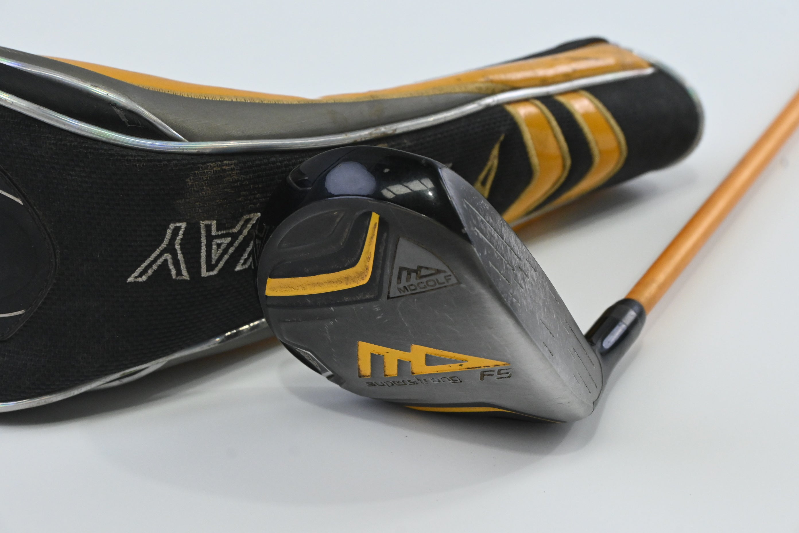 MD Golf Superstrong #5 Wood / 18 Degree / Regular Flex UST Proforce 65 Shaft