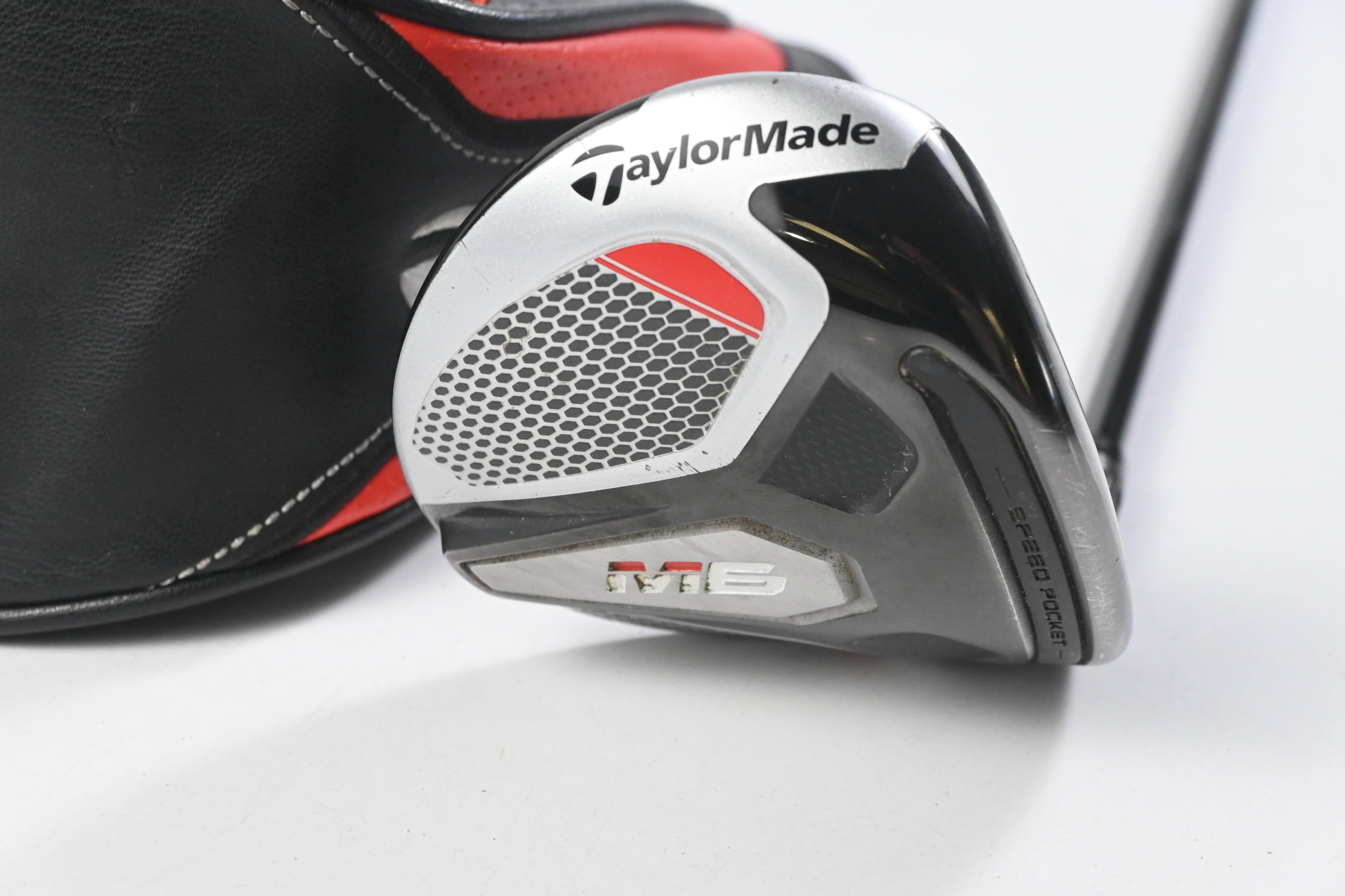 Taylormade M6 #5 Wood / 18 Degree / Regular Flex Fujikura Atmos Red 5 Shaft