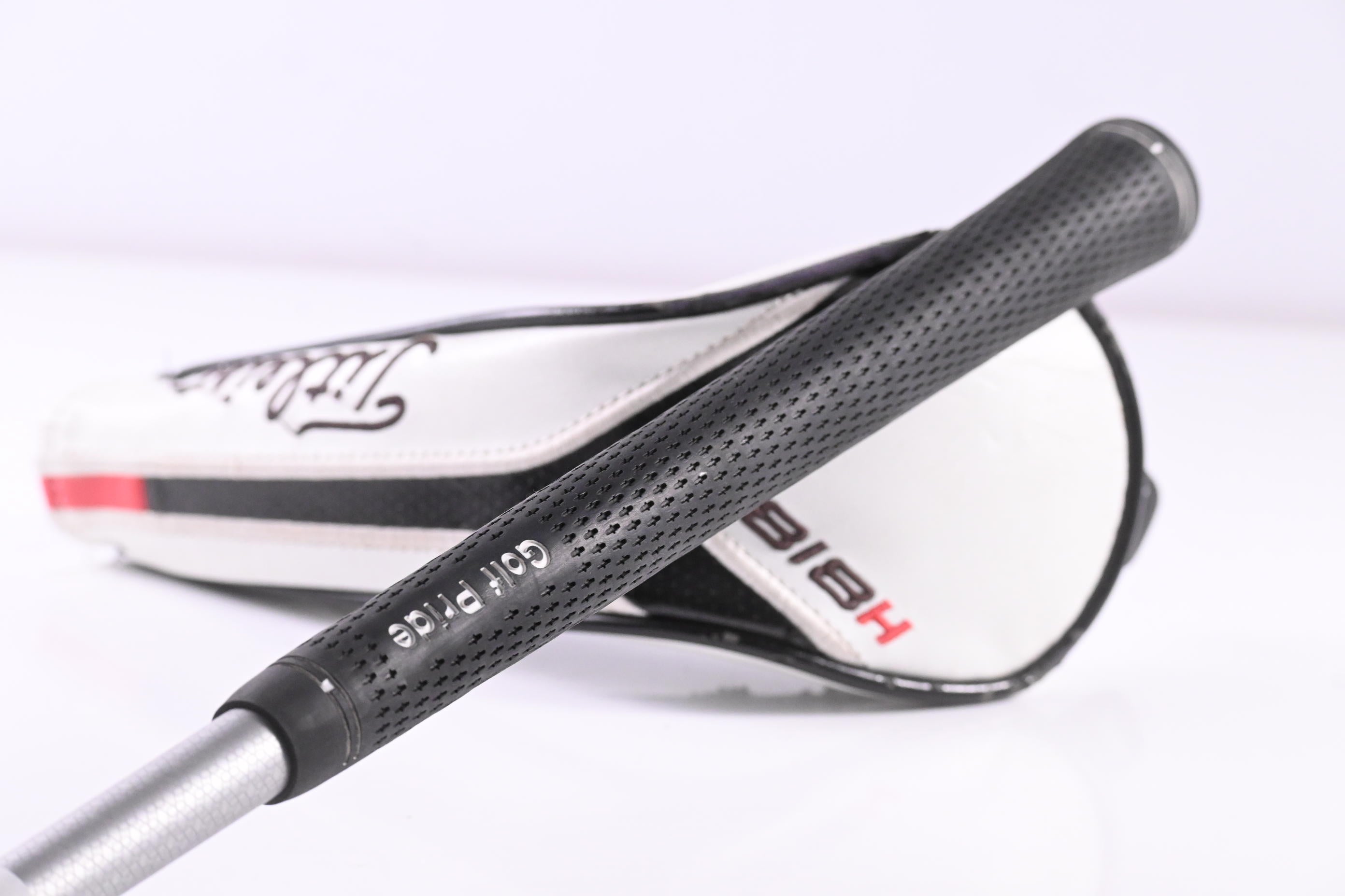 Titleist 818 H1 #3 Hybrid / 21 Degree / Regular Flex Diamana Red M Plus 60 Shaft