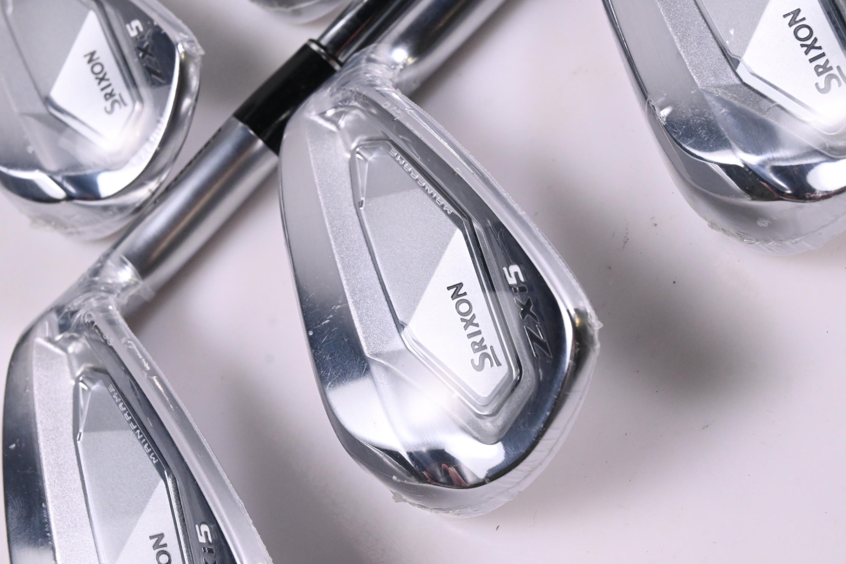 Srixon ZXI5 Irons / 6-PW / Stiff Flex Dynamic Gold Mid 115 S300 Shafts