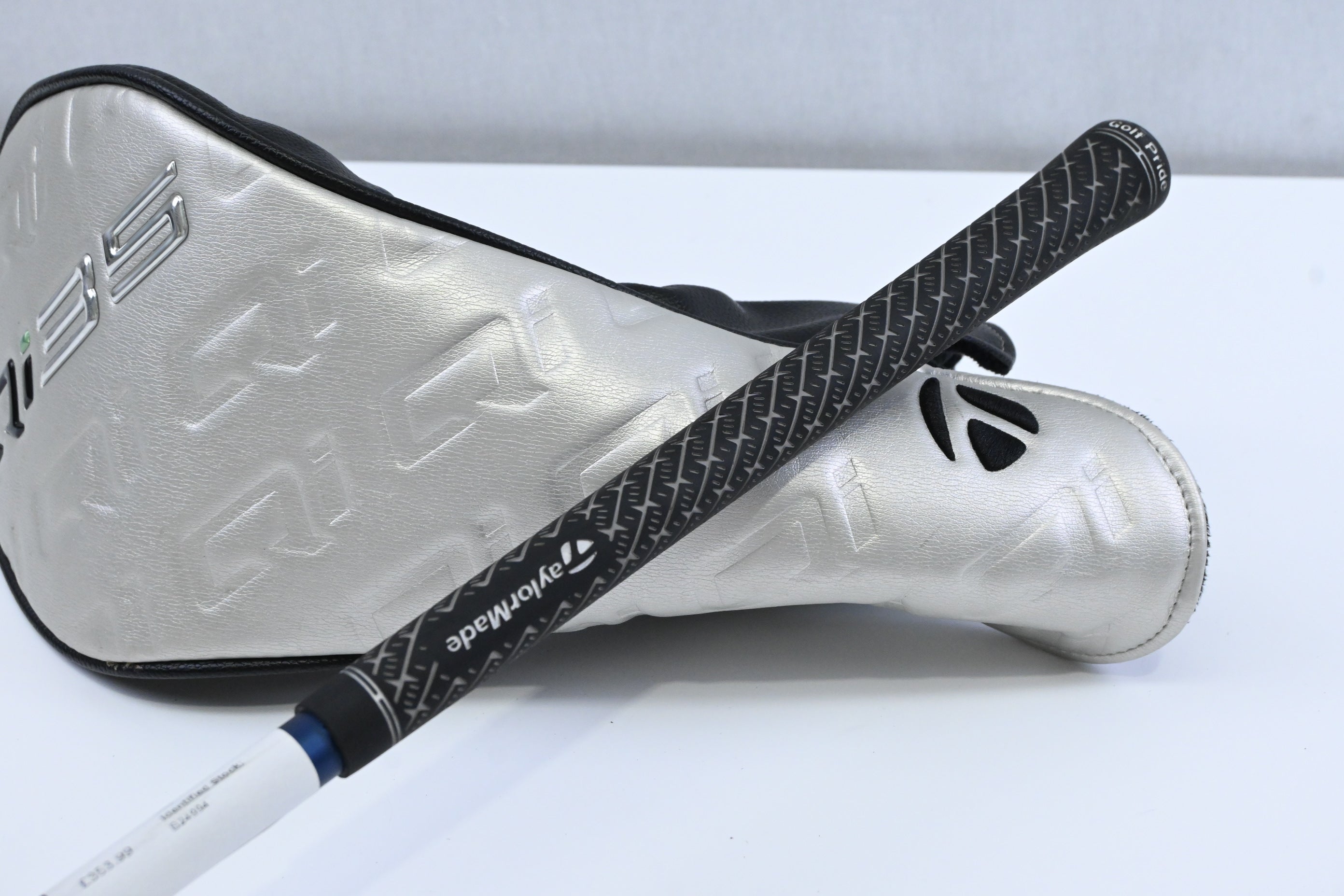 Taylormade Qi35 Driver / 9 Degree / Stiff Flex Fujikura Ventus Blue 5 Shaft