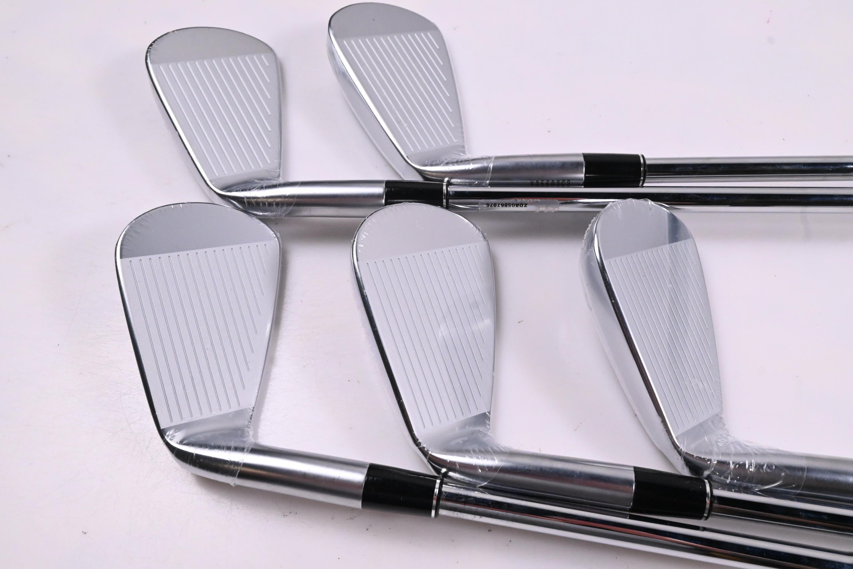 Srixon ZXI5 Irons / 6-PW / Stiff Flex Dynamic Gold Mid 115 S300 Shafts
