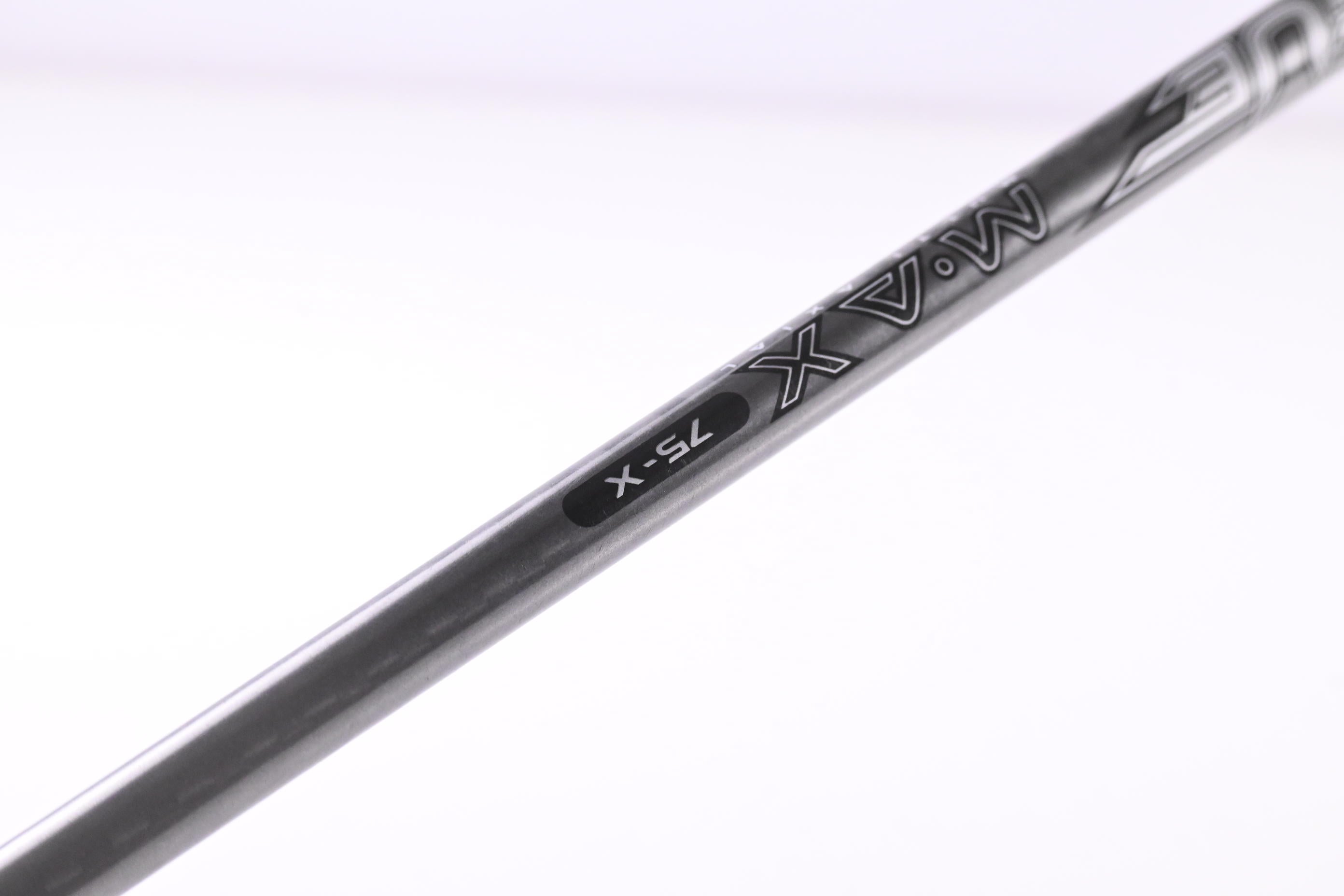 Callaway Epic Flash Sub Zero Driver / 9 Degree / X-Flex Aldila Rogue MAX 75