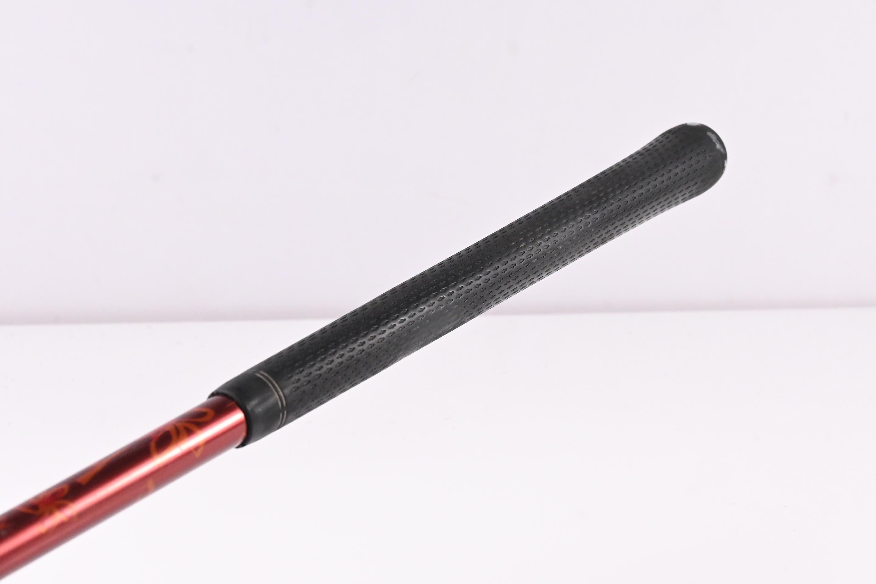 Titleist 910H #3 Hybrid / 21 Degree / Regular Flex Diamana 'ilima 70 Shaft