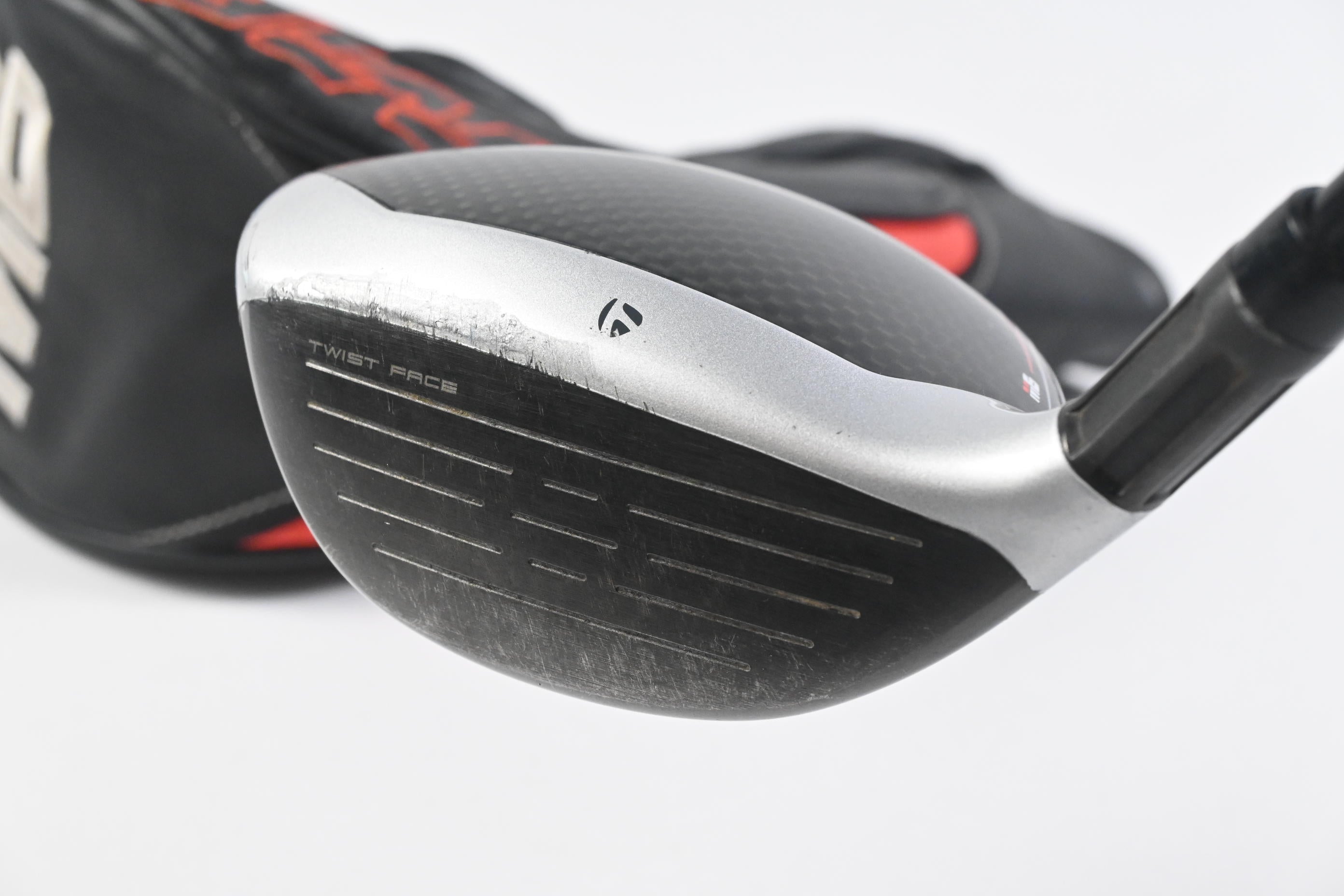 Taylormade M6 #5 Wood / 18 Degree / Regular Flex Fujikura Atmos Red 5 Shaft