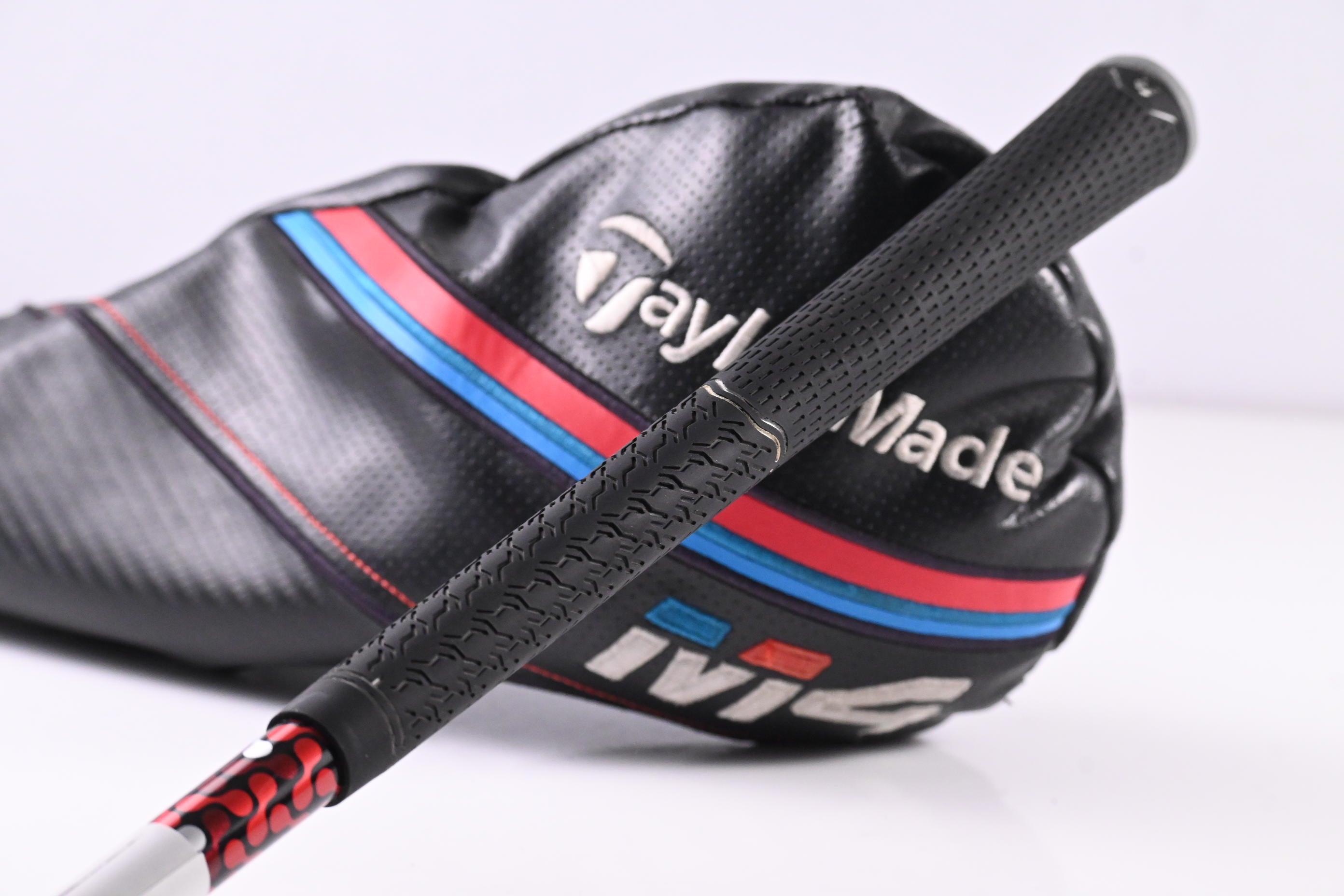 Taylormade M4 Driver / 10.5 Degree / Regular Flex Fujikura Atmos Red 5 Shaft