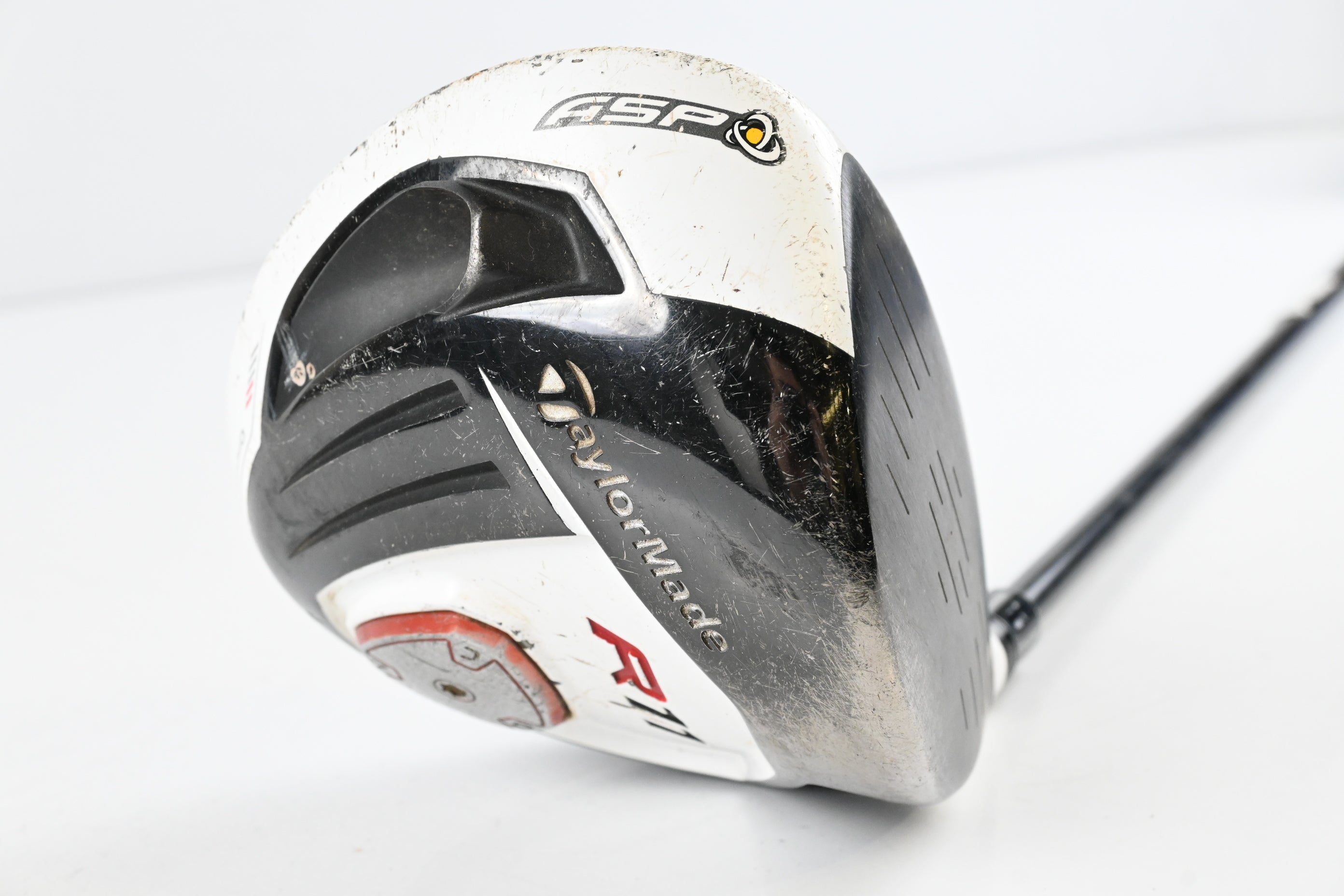 Taylormade R11 Driver / 9 Degree / Regular Flex Fujikura Blur 60 Shaft