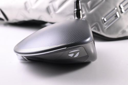 Taylormade Qi35 Max Lite Driver / 10.5 Degree / Regular Flex Vanquish 4 Shaft