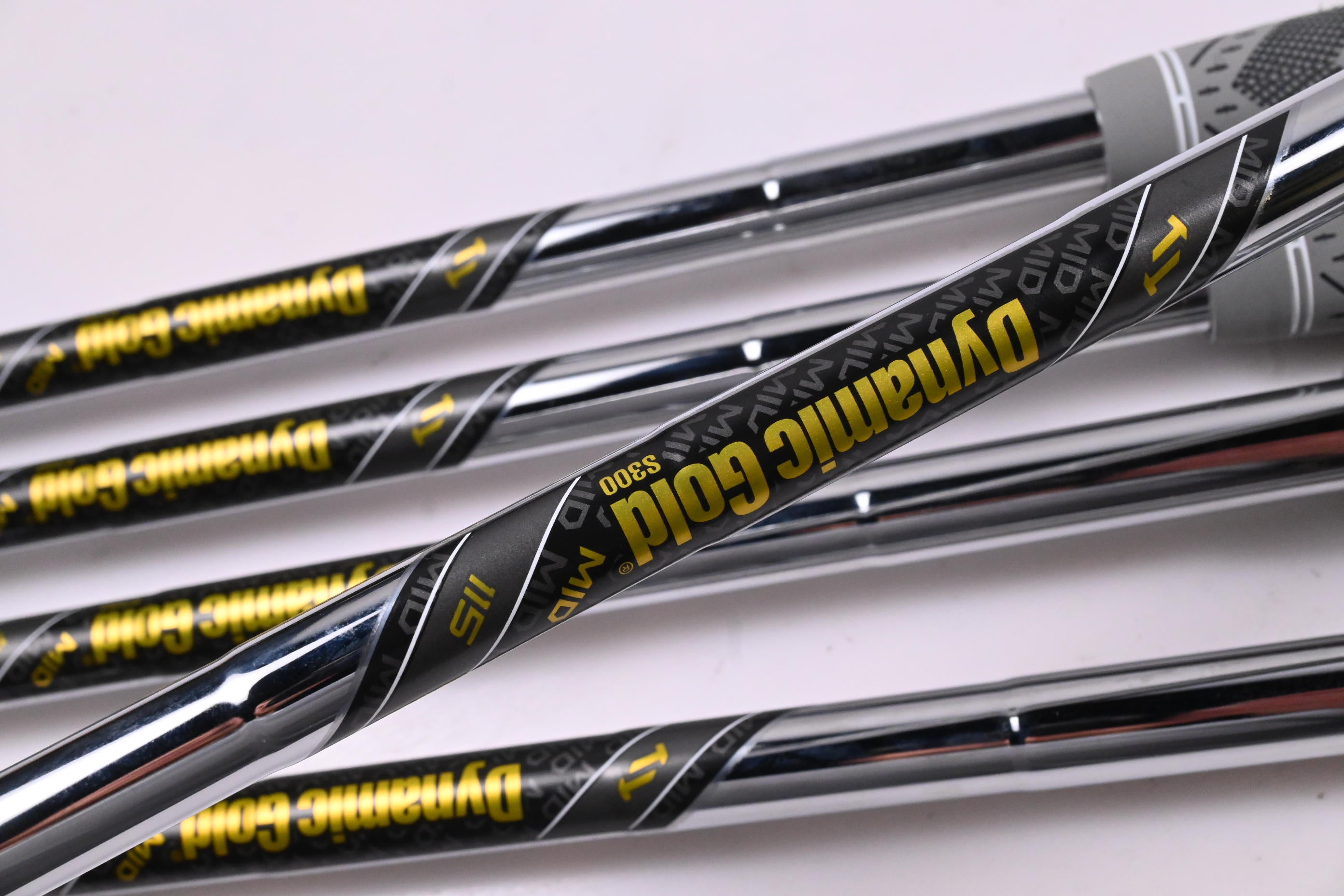 Srixon ZXI5 Irons / 6-PW / Stiff Flex Dynamic Gold Mid 115 S300 Shafts