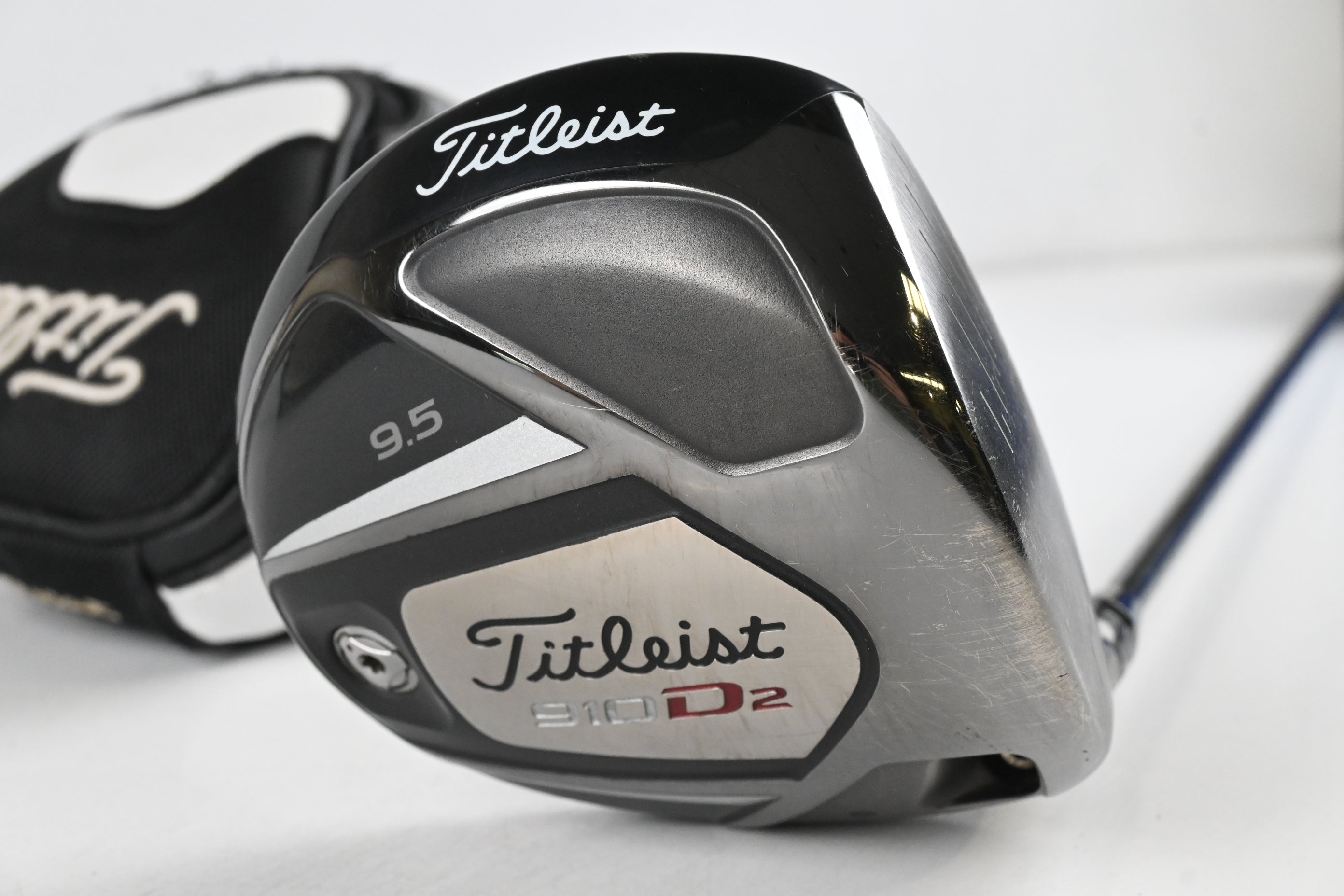 Titleist 910 D2 Driver / 9.5 Degree / Stiff Flex Diamana 'ahina 72 Shaft