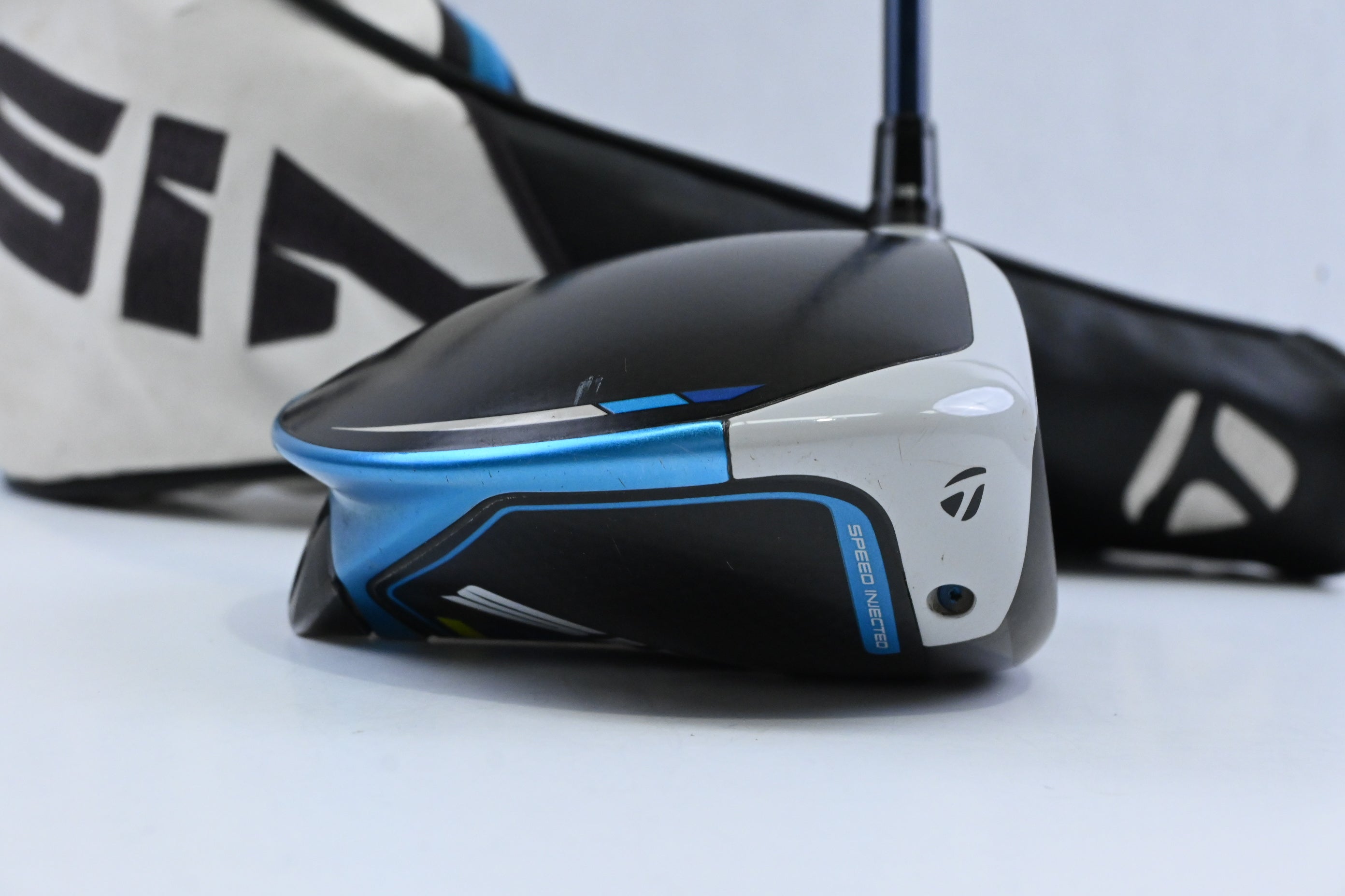 Taylormade SIM2 Driver / 9 Degree / Stiff Flex Fujikura Ventus Blue 5 Shaft