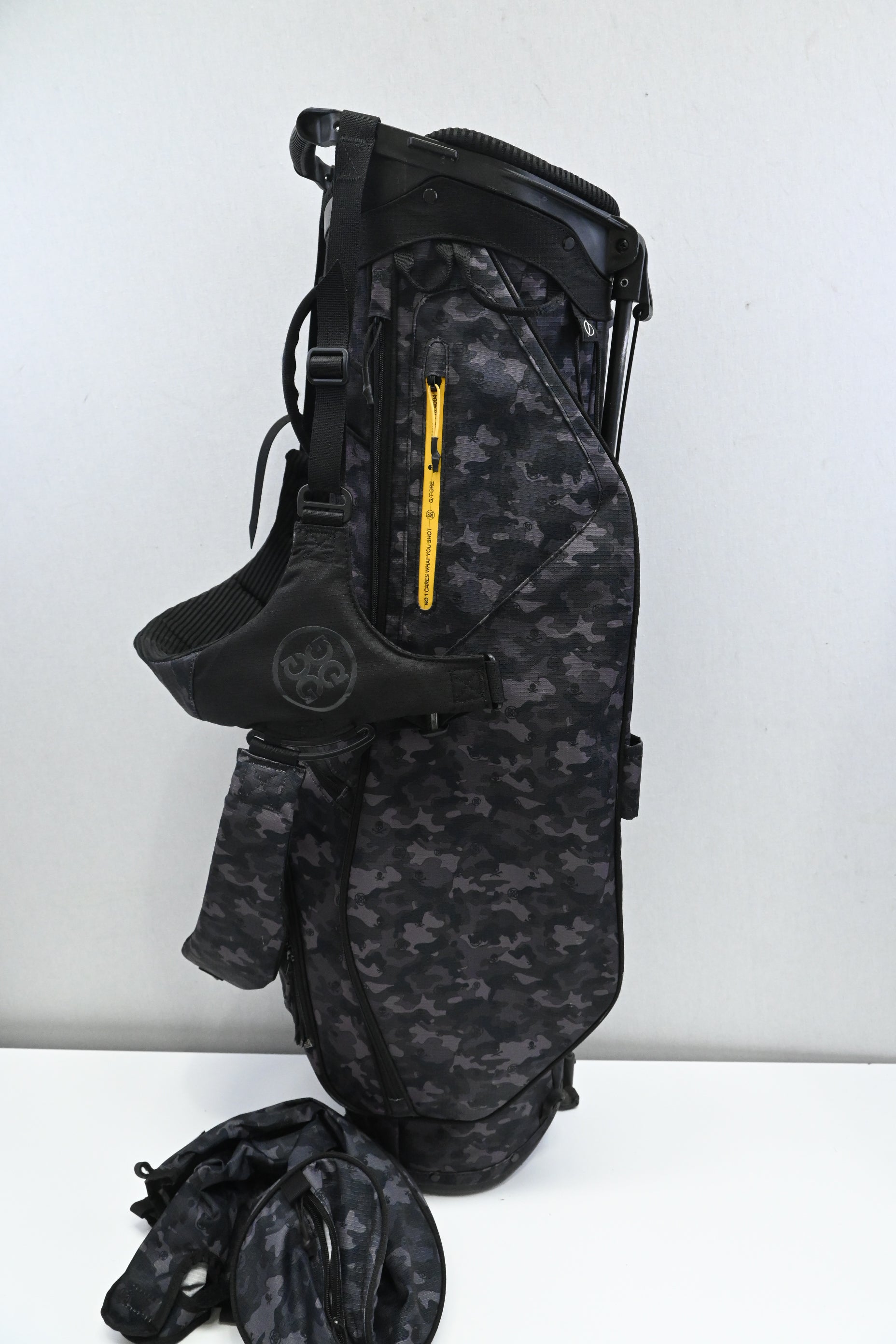 G Fore Onyx Camo Stand Bag / 4-Way / Black, Grey