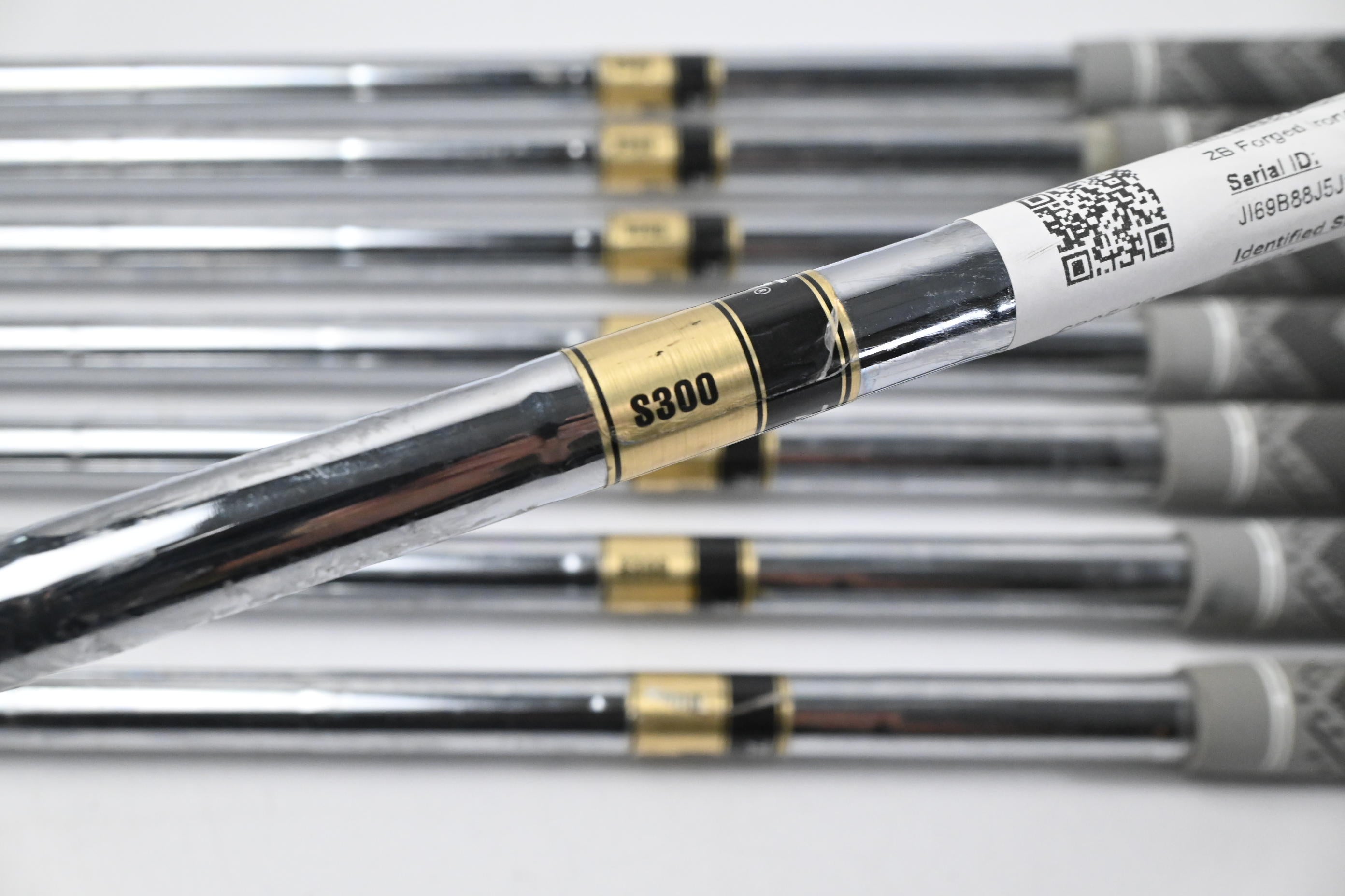 Titleist ZB Forged Irons / 3-PW / Stiff Flex Dynamic Gold S300 Shafts