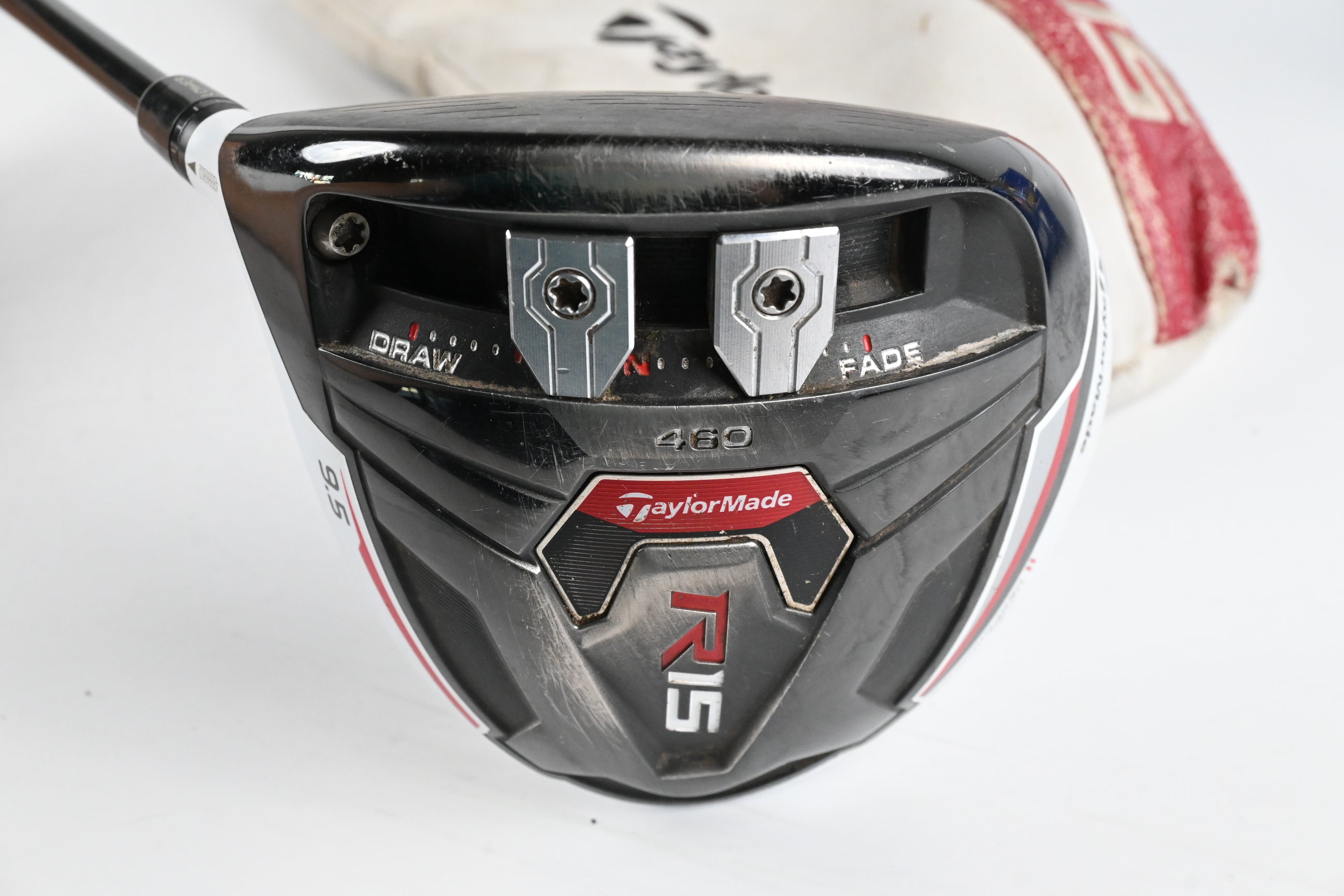 Left Hand Taylormade R15 Driver / 9.5 Degree / Regular Flex Fujikura Pro 50