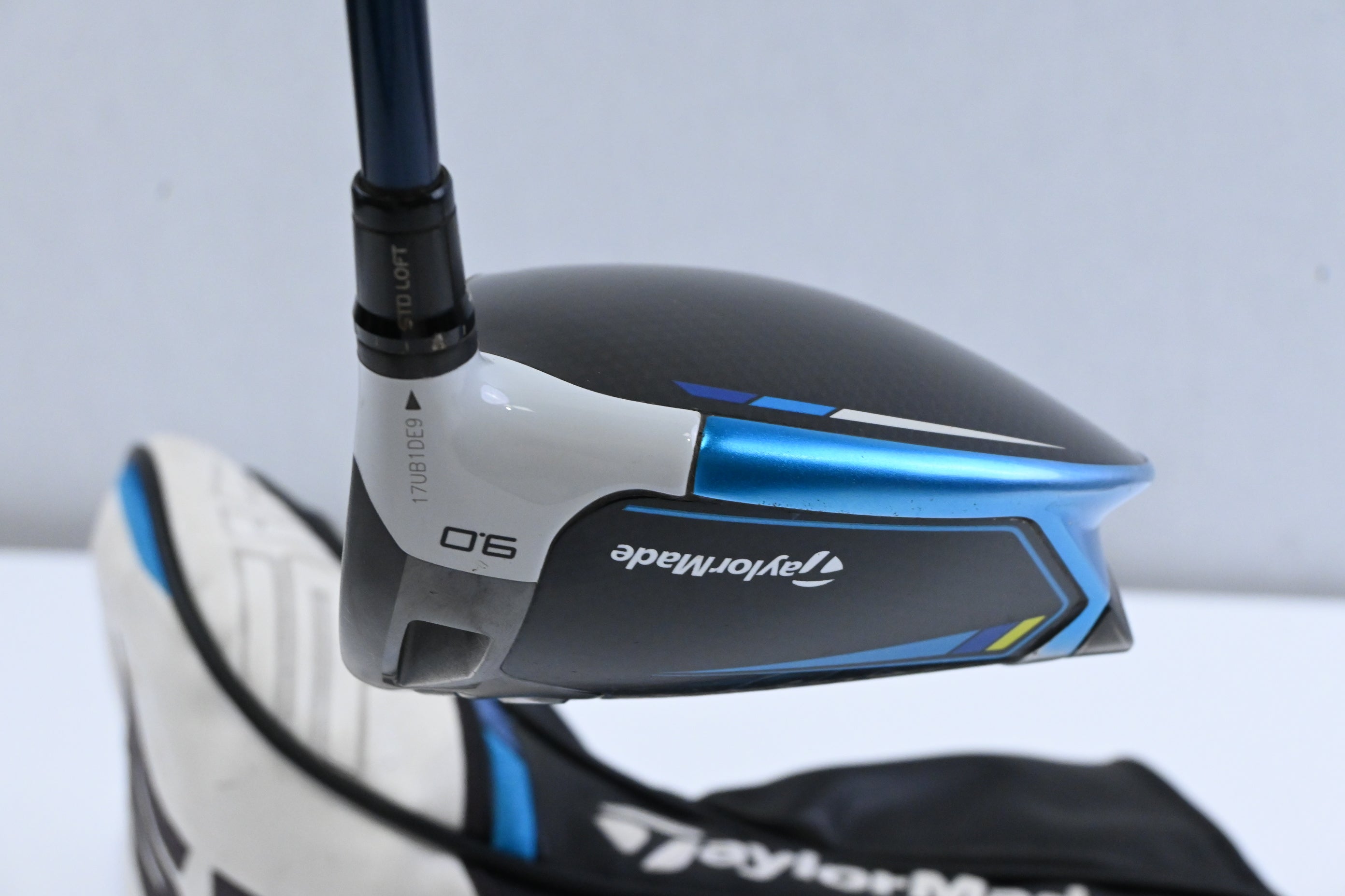Taylormade SIM2 Driver / 9 Degree / Stiff Flex Fujikura Ventus Blue 5 Shaft