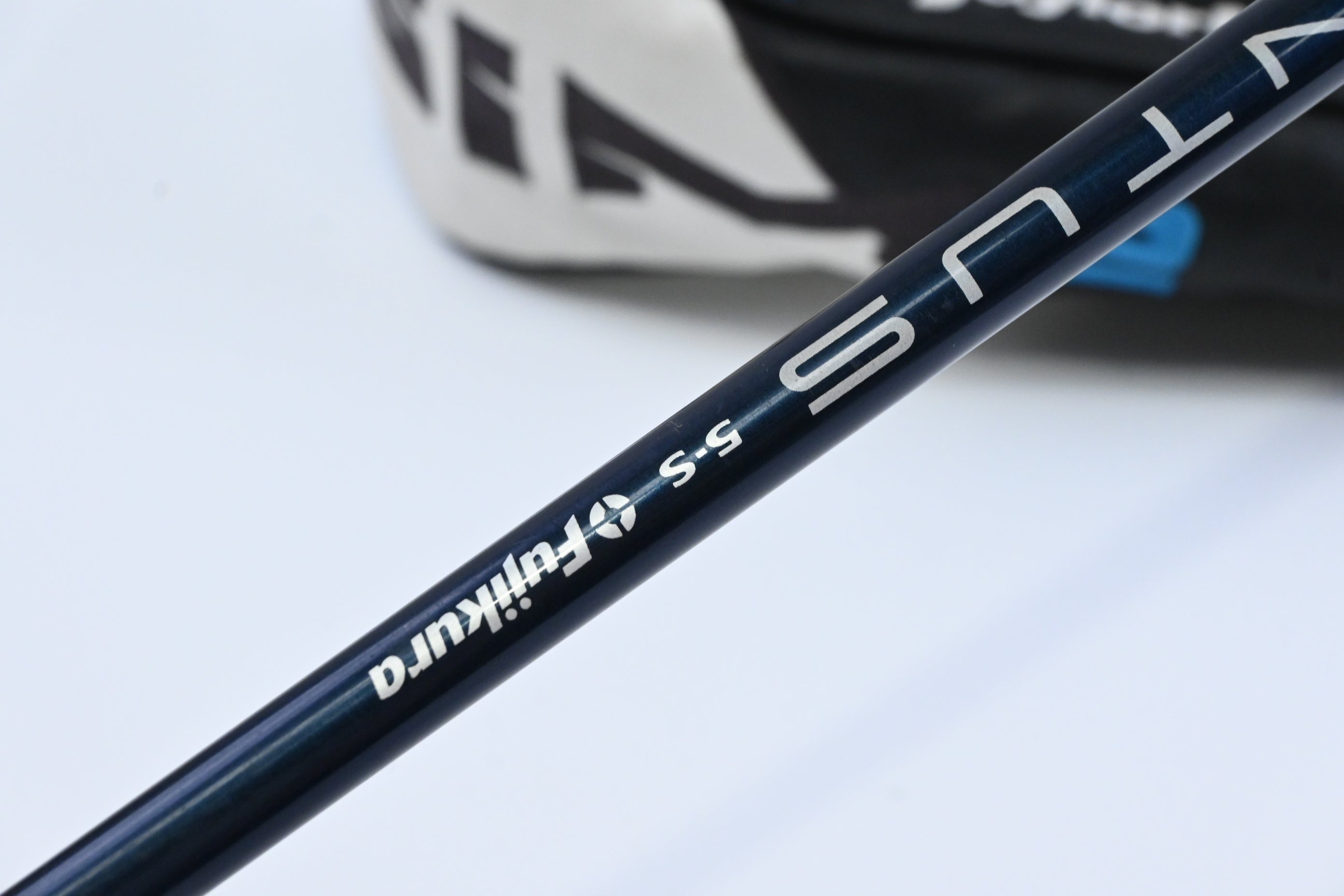 Taylormade SIM2 Driver / 9 Degree / Stiff Flex Fujikura Ventus Blue 5 Shaft