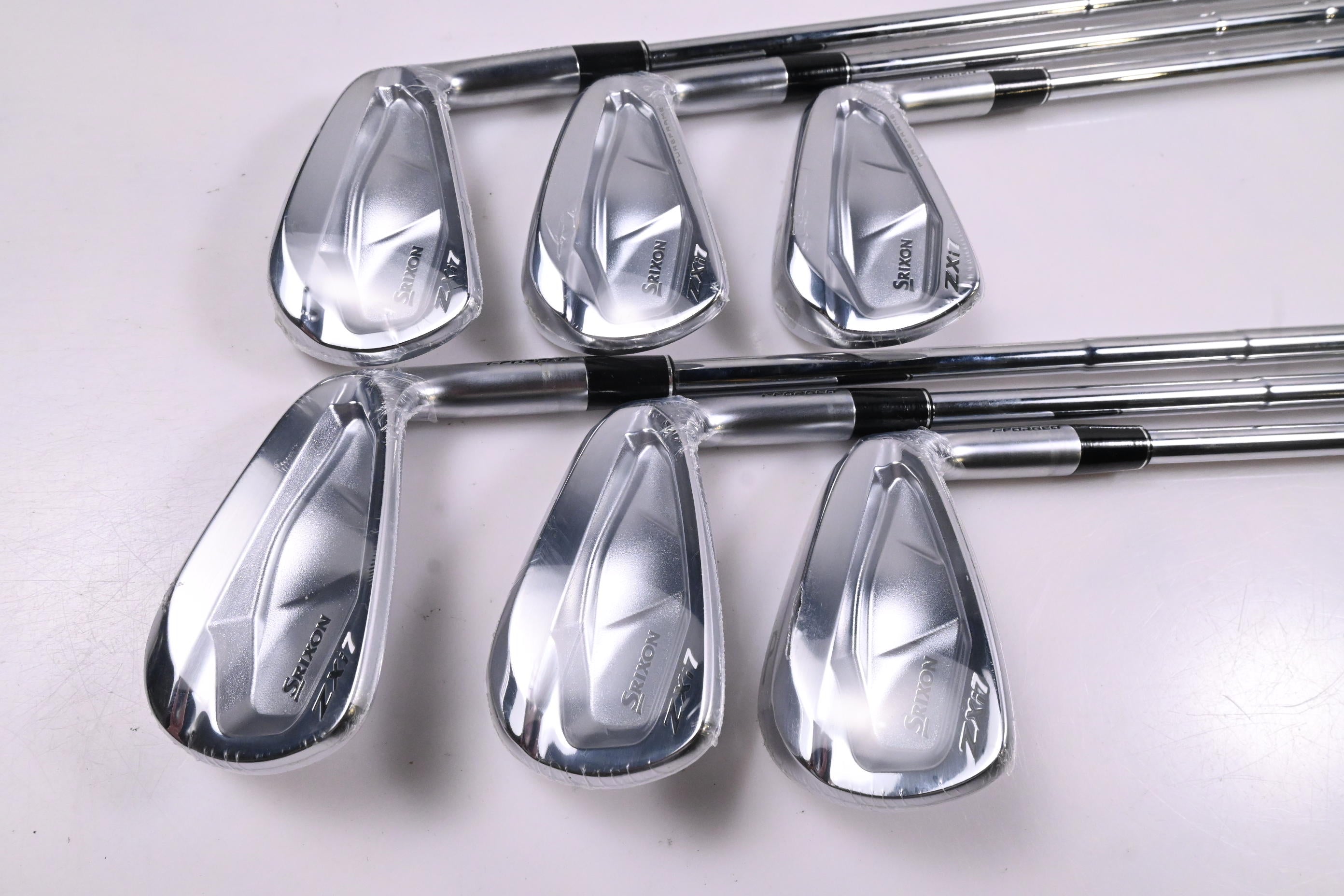 Srixon ZXI7 Irons / 5-PW / Stiff Flex Dynamic Gold Mid 115 S300 Shafts