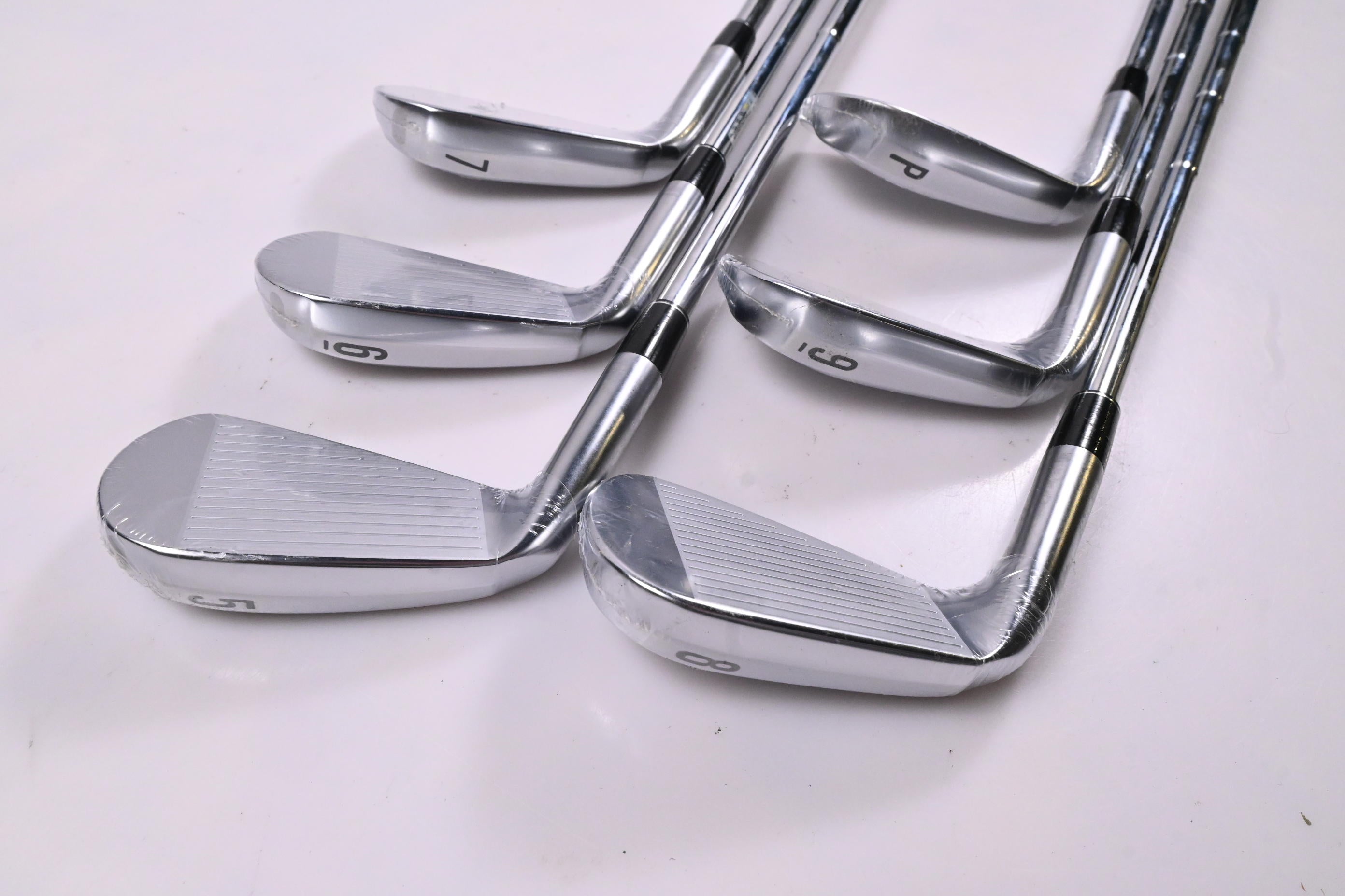 Srixon ZXI7 Irons / 5-PW / Stiff Flex Dynamic Gold Mid 115 S300 Shafts