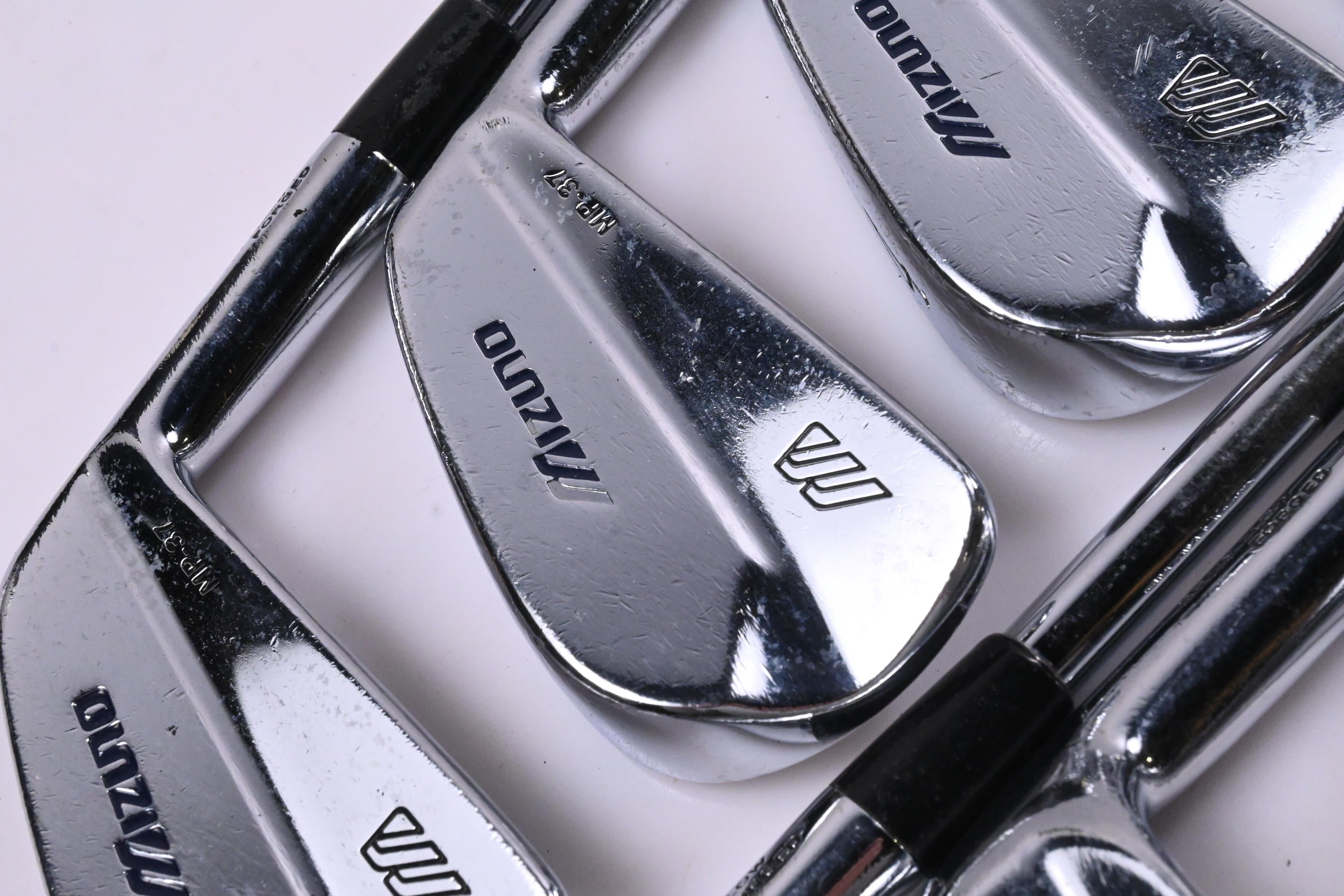 Mizuno MP-37 Irons / 2-9i / Stiff Flex Dynamic Gold S300 Shafts