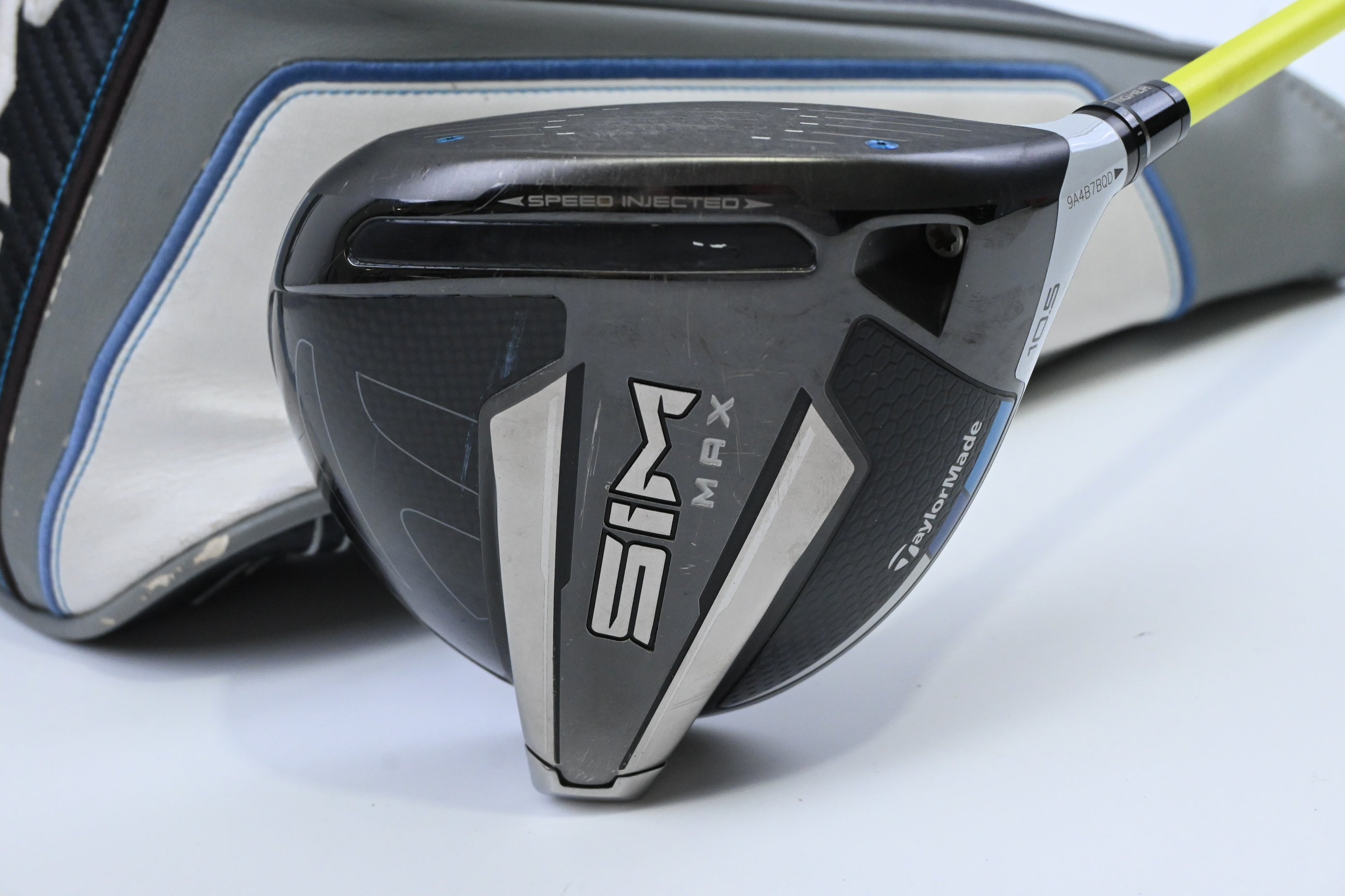 Taylormade SIM Max Driver / 10.5 Degree / Stiff Flex UST ProForce V2 7 Shaft
