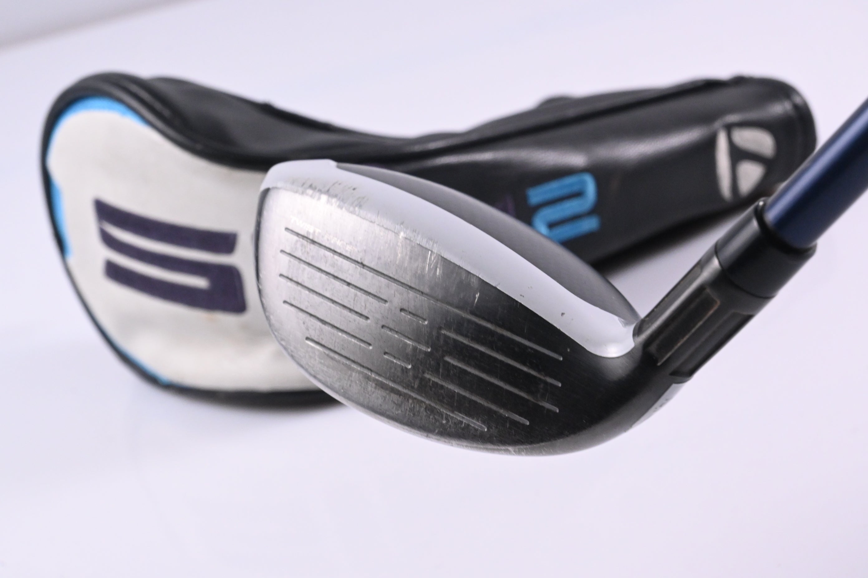 Taylormade SIM2 Max #4 Hybrid / 22 Degree / Stiff Flex Ventus Blue 7 Shaft