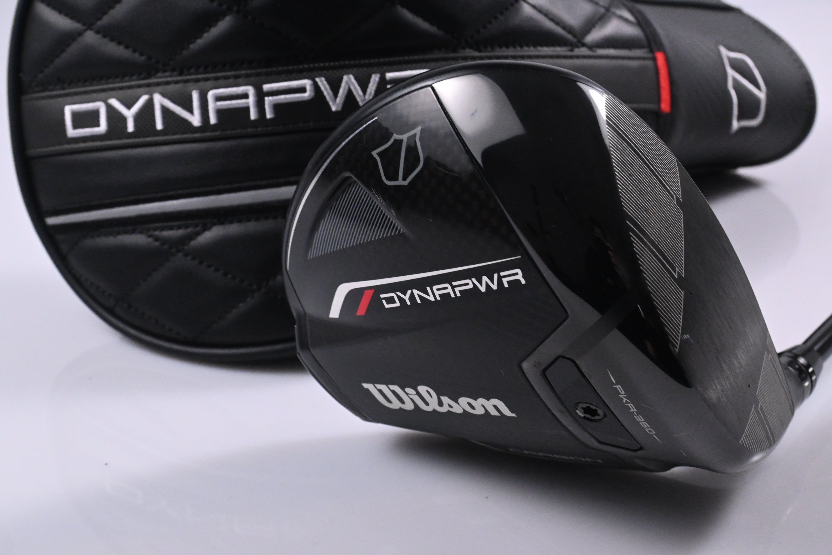 Wilson DYNAPWR 2025 Carbon Driver / 10.5 Degree / Stiff Flex Denali Black 60 Shaft