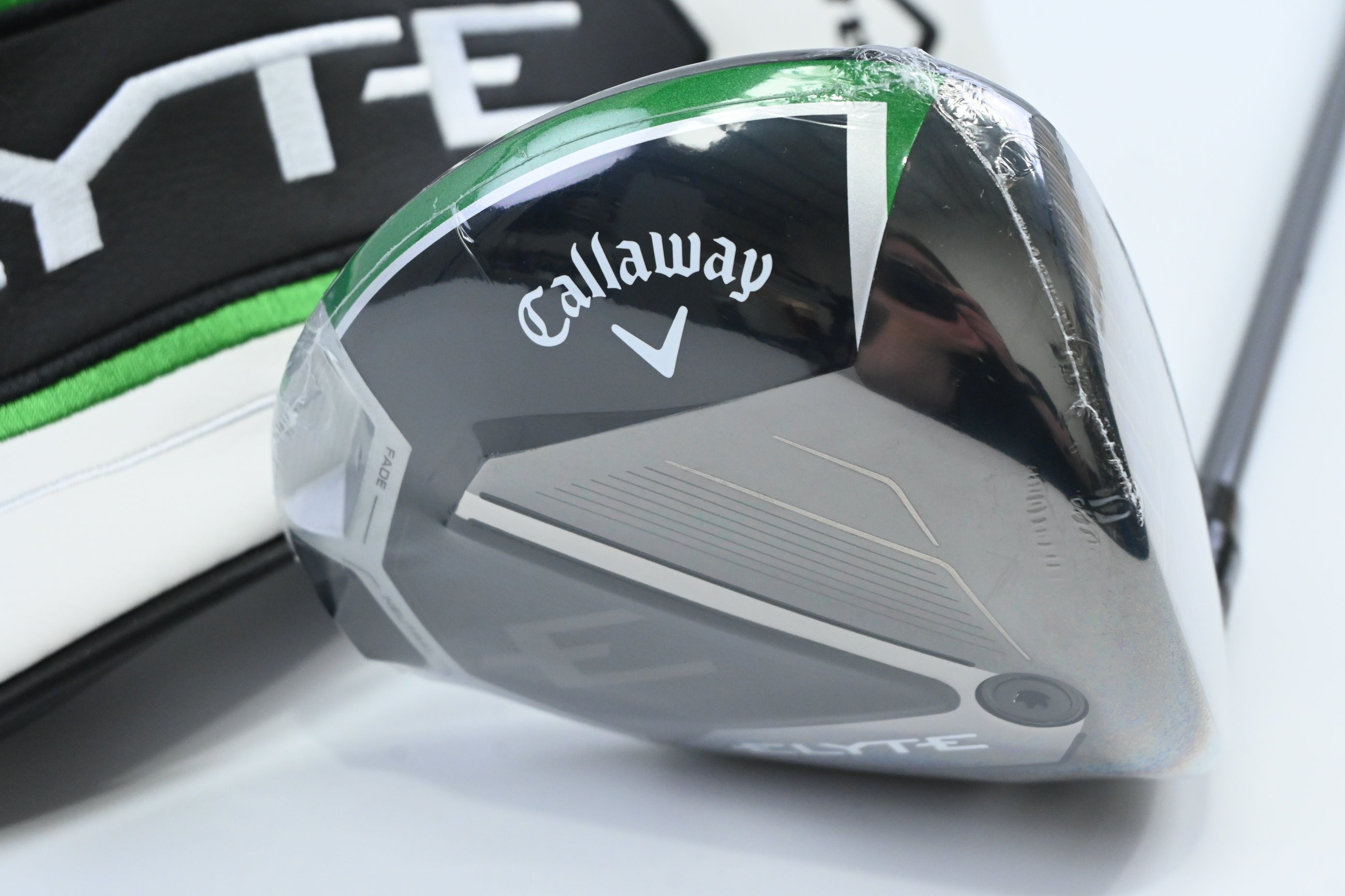 Callaway Elyte Driver / 10.5 Degree / Regular Flex Denali Charcoal 50 Shaft