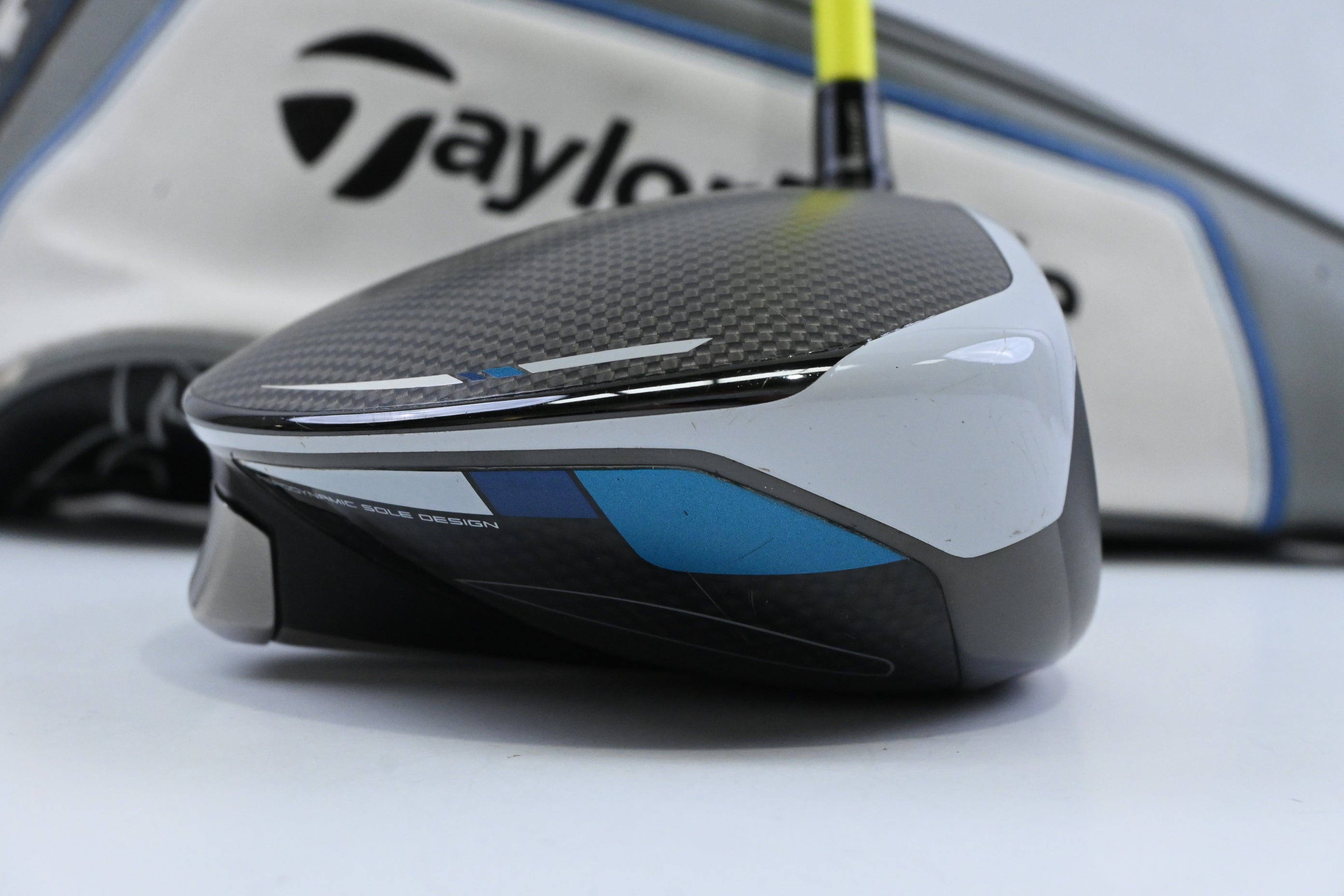 Taylormade SIM Max Driver / 10.5 Degree / Stiff Flex UST ProForce V2 7 Shaft