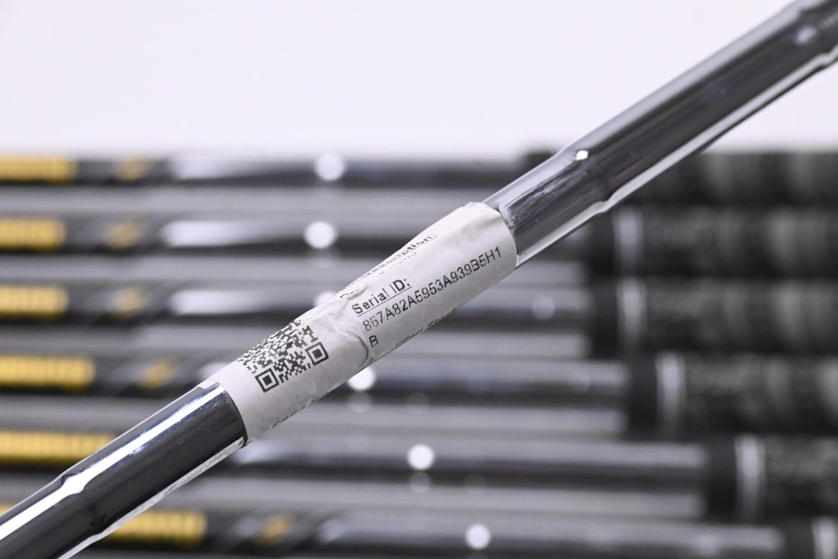 Mizuno Pro 245 Irons / 4-PW+GW / Regular Flex Dynamic Gold Mid 100 R300 Shafts