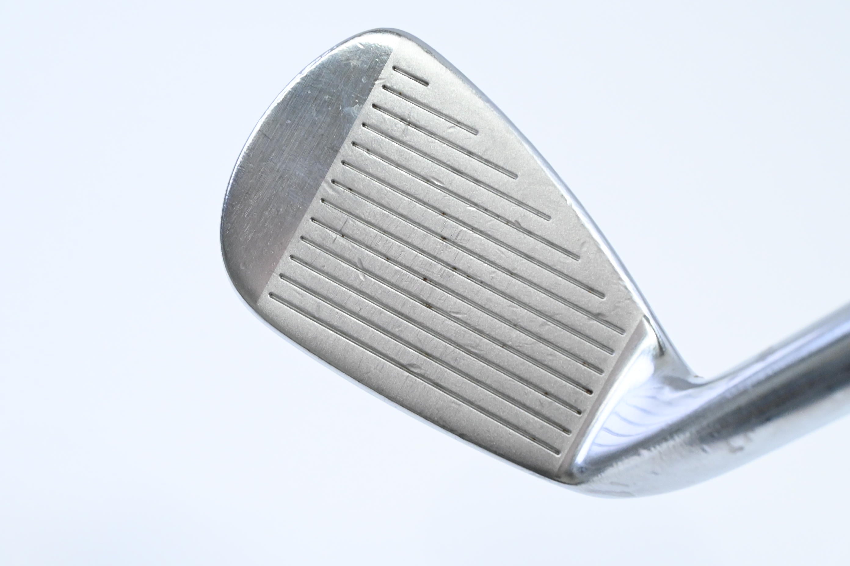 Titleist 714 AP2 #9 Iron / Stiff Flex Dynamic Gold S300 Shaft