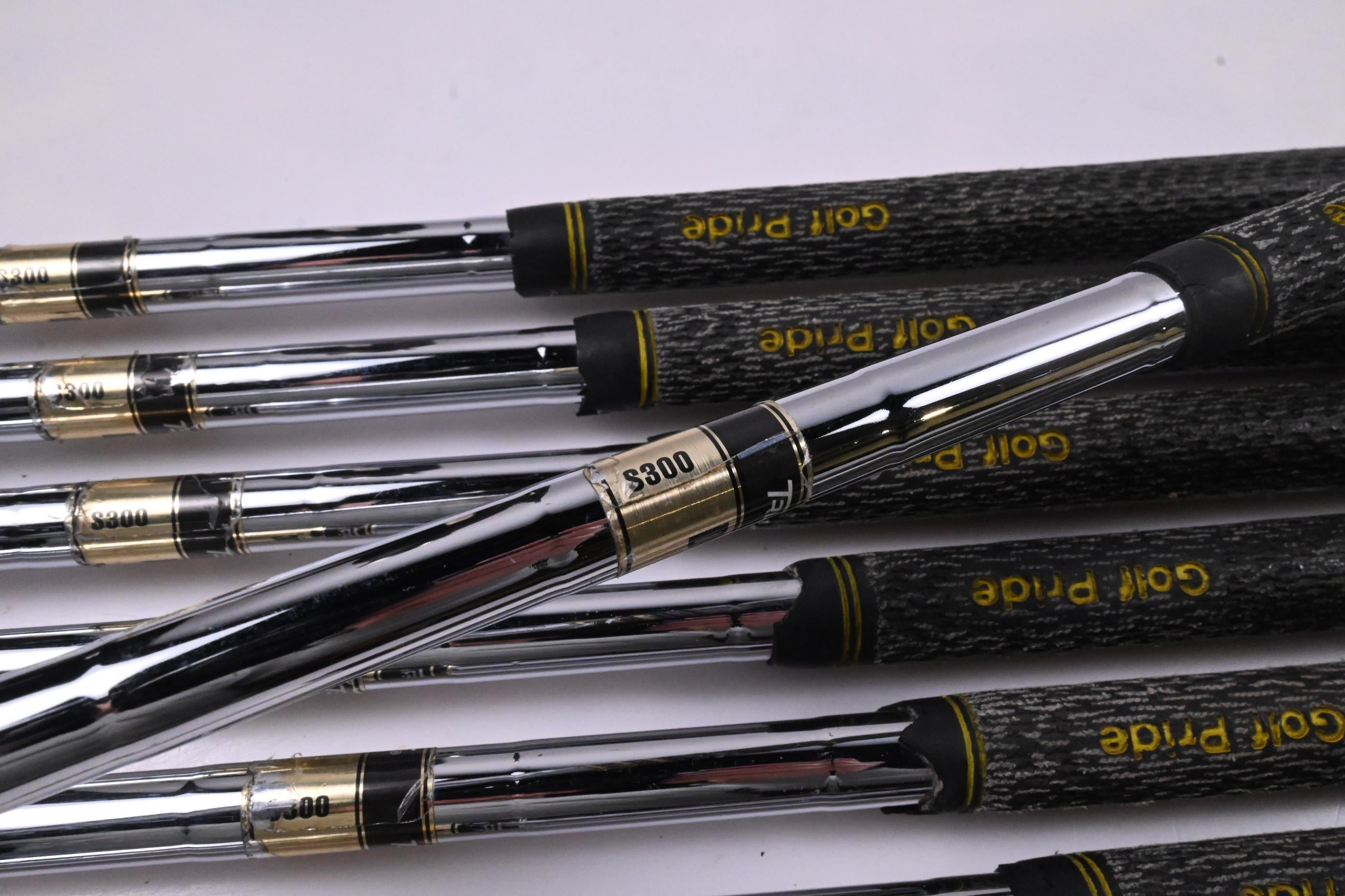 Mizuno MP-37 Irons / 2-9i / Stiff Flex Dynamic Gold S300 Shafts