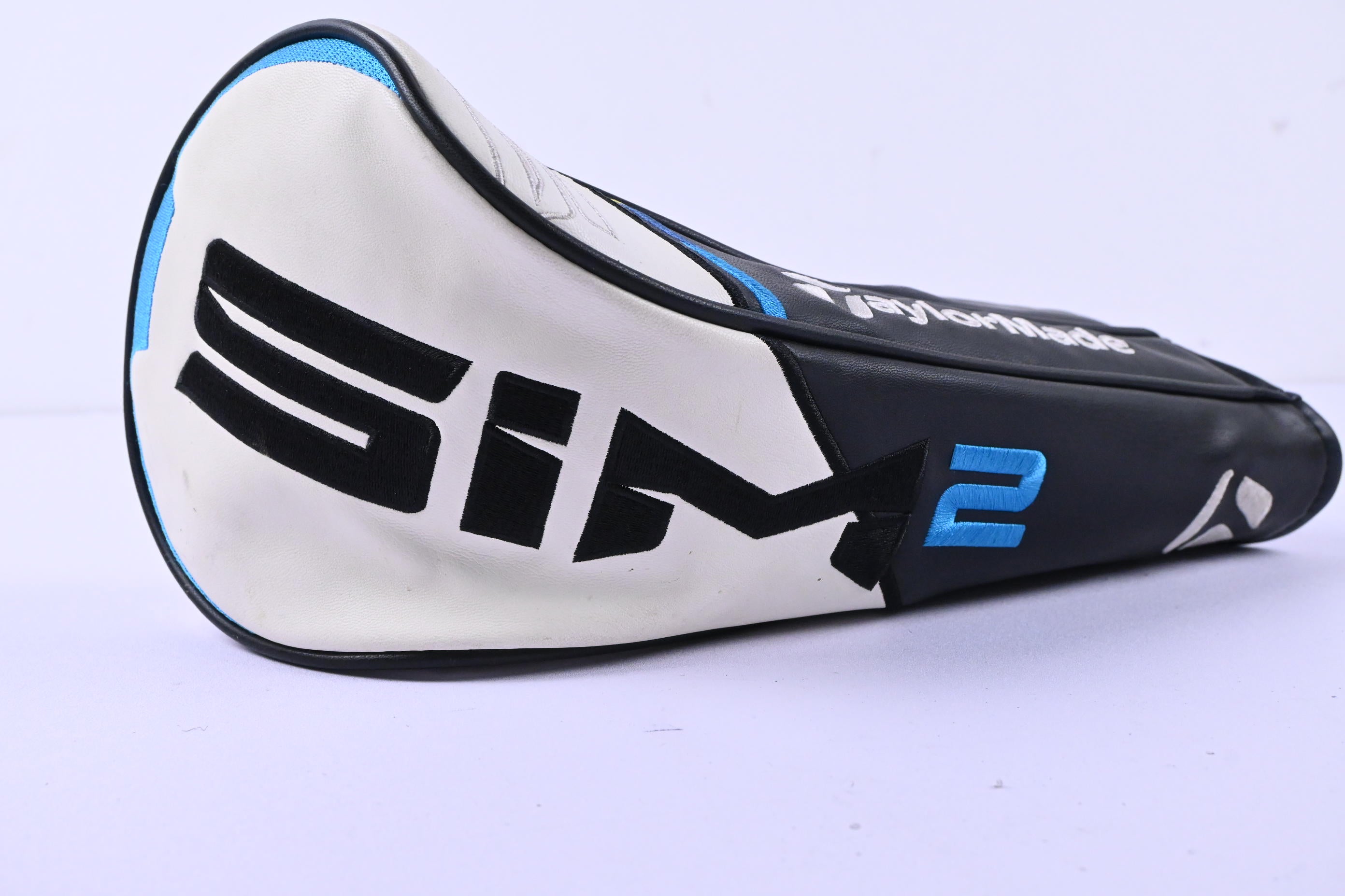Taylormade SIM2 Max Driver / 10.5 Degree / Regular Flex Fujikura Ventus Blue 5