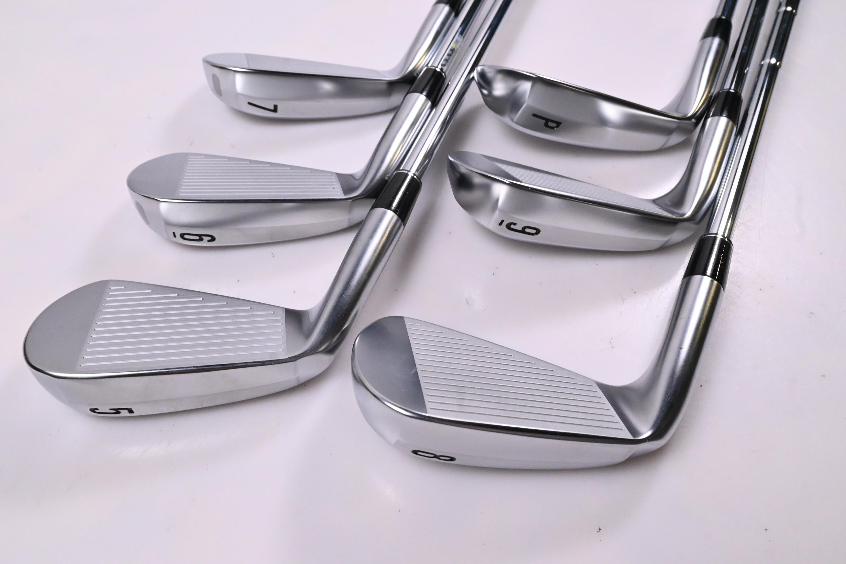 Srixon ZXI5 Irons / 5-PW / Stiff Flex Dynamic Gold Mid 115 S300 Shafts