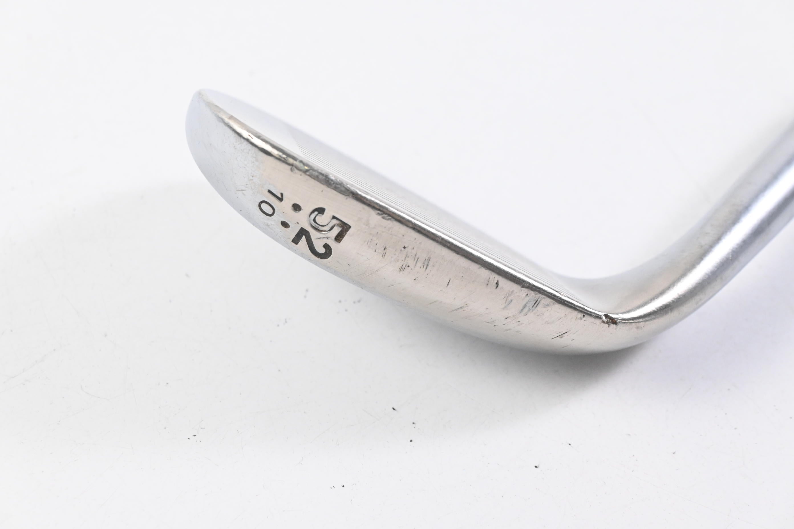 Cleveland 588 RTX Gap Wedge / 52 Degree / Wedge Flex Dynamic Gold Shaft