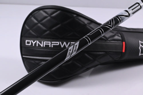 Wilson DYNAPWR 2025 Carbon Driver / 10.5 Degree / Stiff Flex Denali Black 60 Shaft
