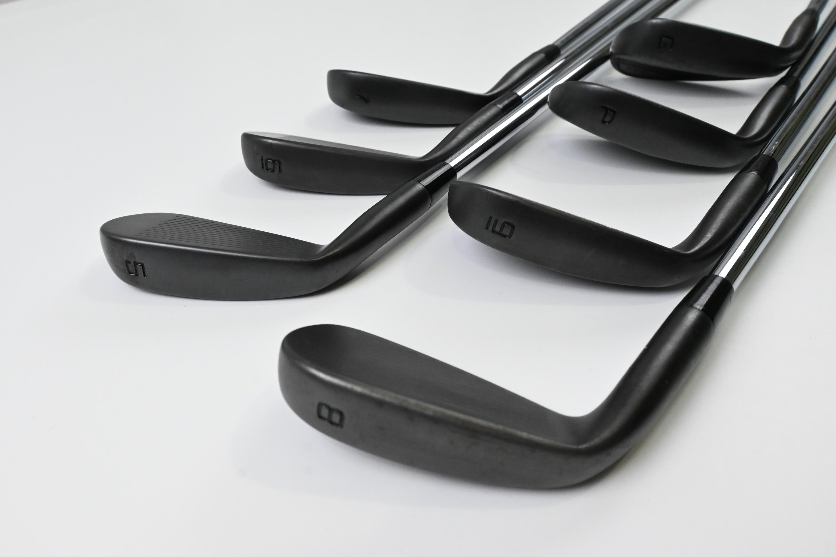 Cobra King Tour 2023 Irons / 5-PW+GW / Regular Plus Flex Project X LZ 115 Shafts