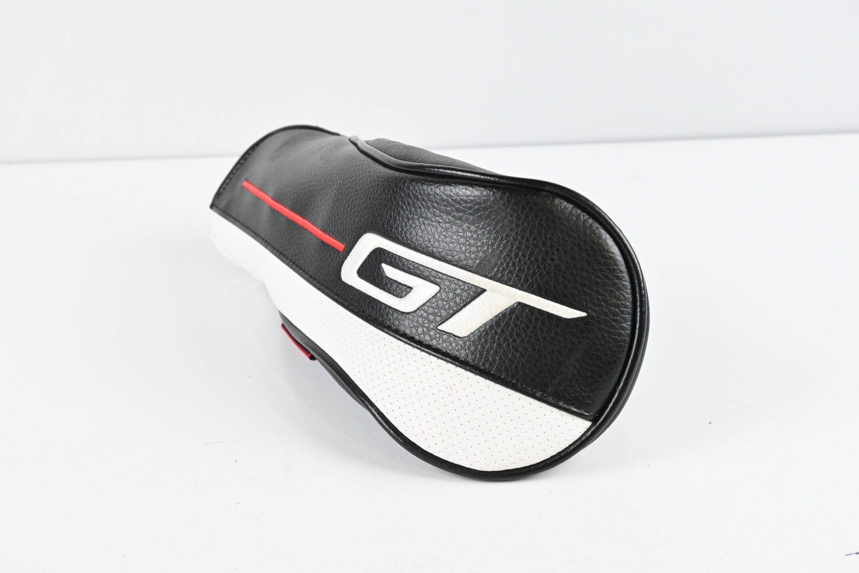Left Hand Titleist GT2 #5 Wood / 18 Degree / Stiff Flex HZRDUS Black 70 Shaft