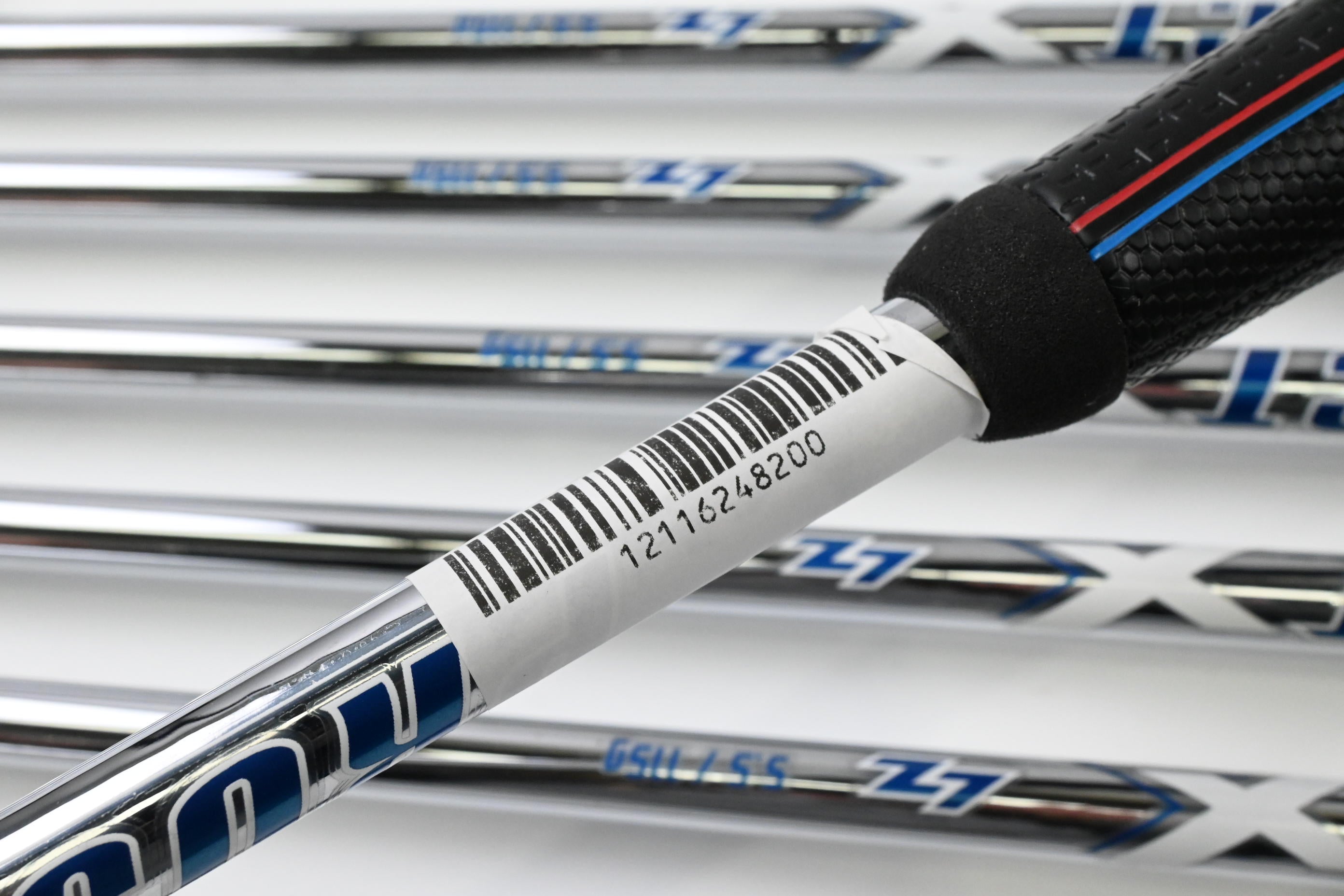 Cobra King Tour 2023 Irons / 5-PW+GW / Regular Plus Flex Project X LZ 115 Shafts