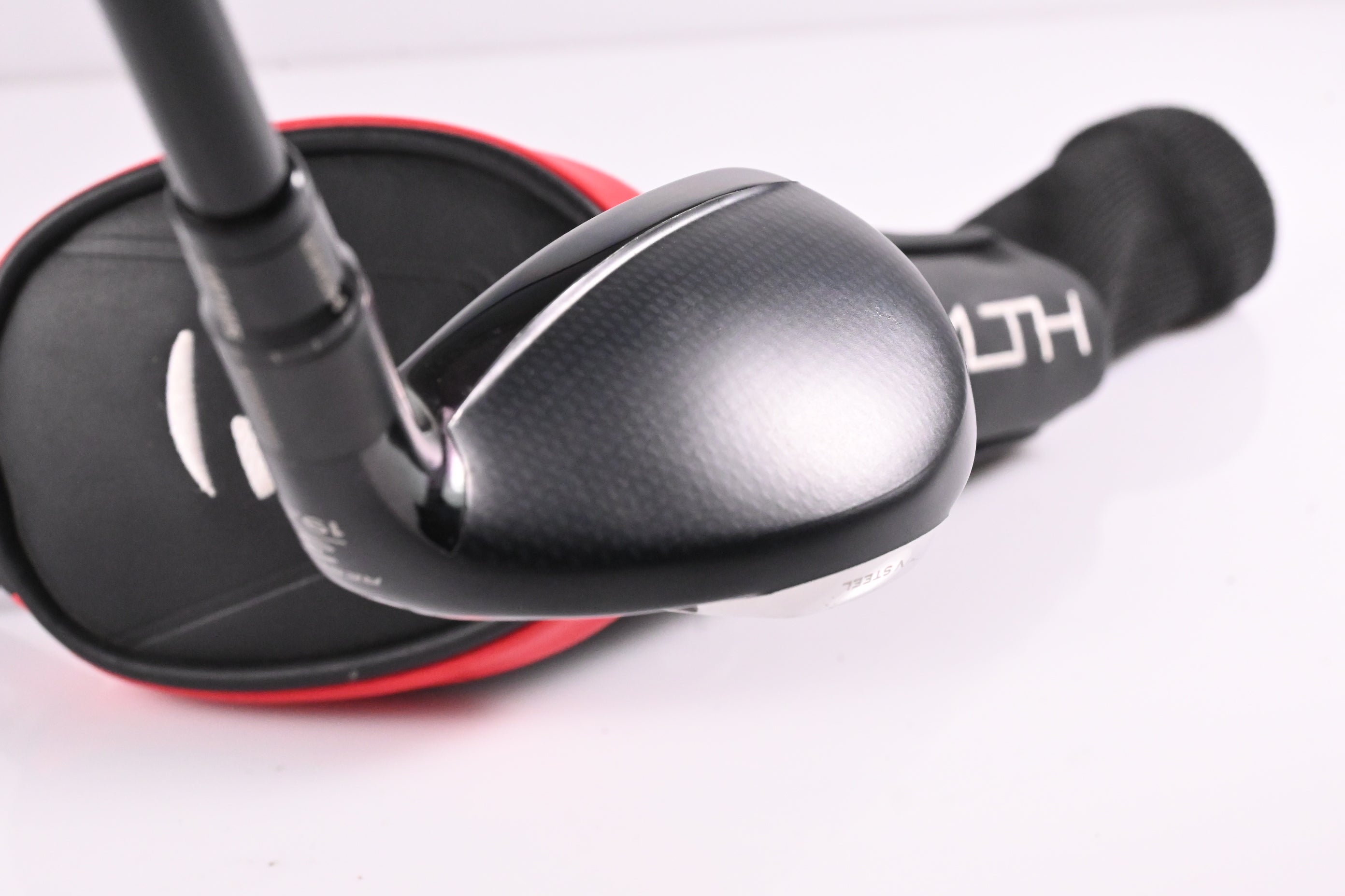 Taylormade Stealth Plus #3 Hybrid / 19.5 Degree / X-Flex HZRDUS Smoke Black RDX